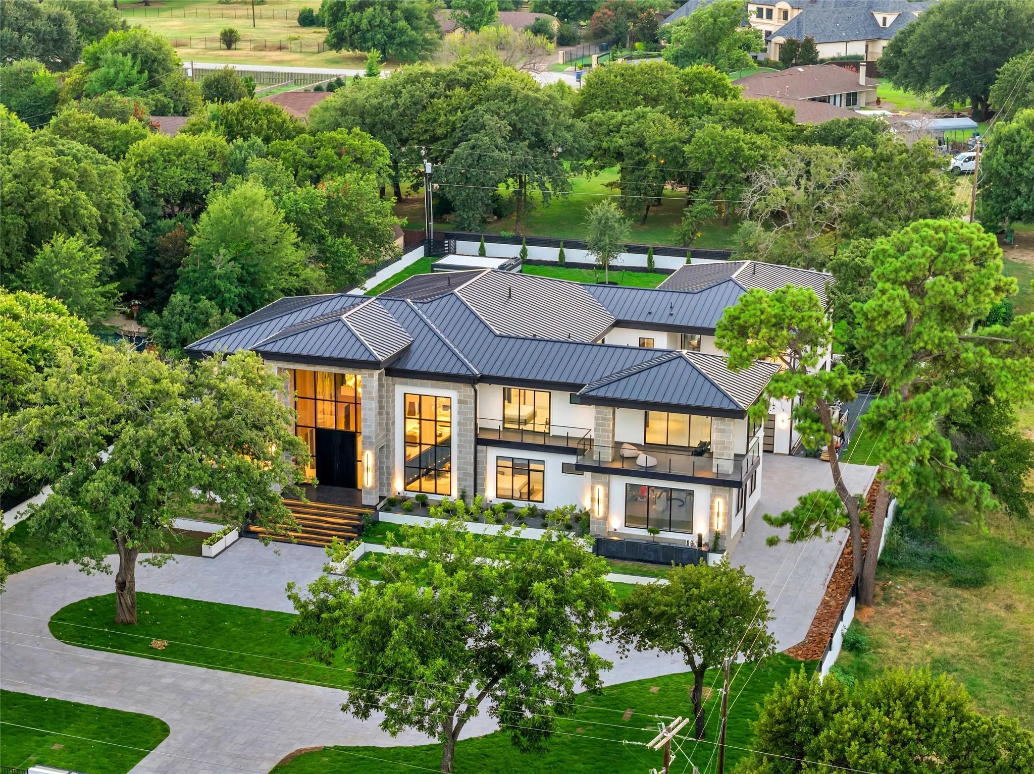 Single Family Residence For Sale in Tarrant County , 2706 N Carroll Avenue, Southlake, Texas 76092, 6 Bedroom, 8 Bathroom, 5 Garage spaces, 8,599 Sqft, built in 2026, mls#21379905, Real Estate Agent in Southlake, Homes For Sale in Tarrant county, Homes For Sale in Southlake, Realtor in Southlake Texas, Real Estate Brokerage Independent Realty Texas, Luminita Cordes Realtor