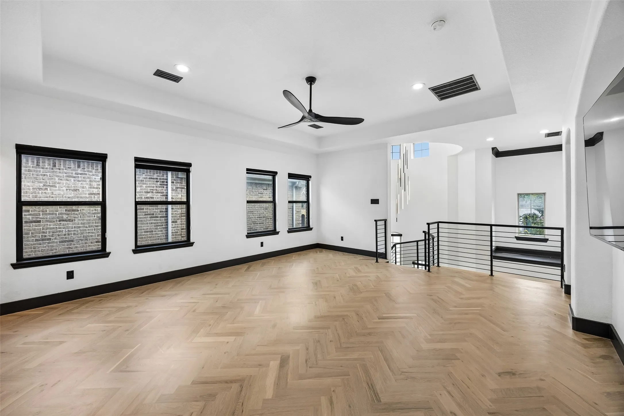 Single Family Residence For Sale in Dallas County , 3611 Crosby Street, Irving, Texas 75038, 3 Bedroom, 4 Bathroom, 2 Garage spaces, 2,784 Sqft, built in 2016, mls#21380682, Real Estate Agent in Irving, Homes For Sale in Dallas county, Homes For Sale in Irving, Realtor in Irving Texas, Real Estate Brokerage Independent Realty Texas, Luminita Cordes Realtor