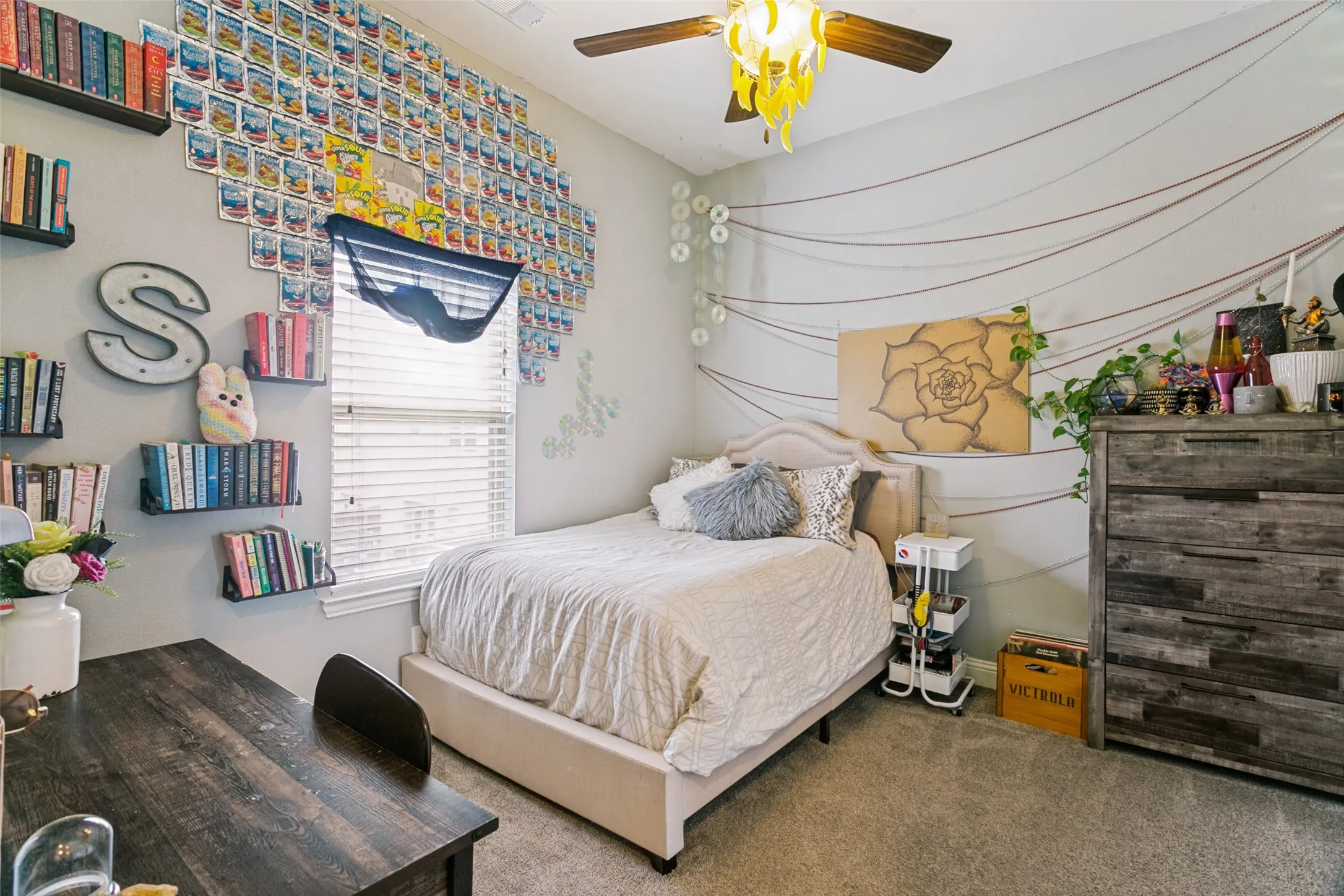 Townhouse For Sale in Denton County , 2662 Sherwood Drive, Lewisville, Texas 75067, 4 Bedroom, 3 Bathroom, 2 Garage spaces, 2,753 Sqft, built in 2015, mls#21371149, Real Estate Agent in Lewisville, Homes For Sale in Denton county, Homes For Sale in Lewisville, Realtor in Lewisville Texas, Real Estate Brokerage Independent Realty Texas, Luminita Cordes Realtor