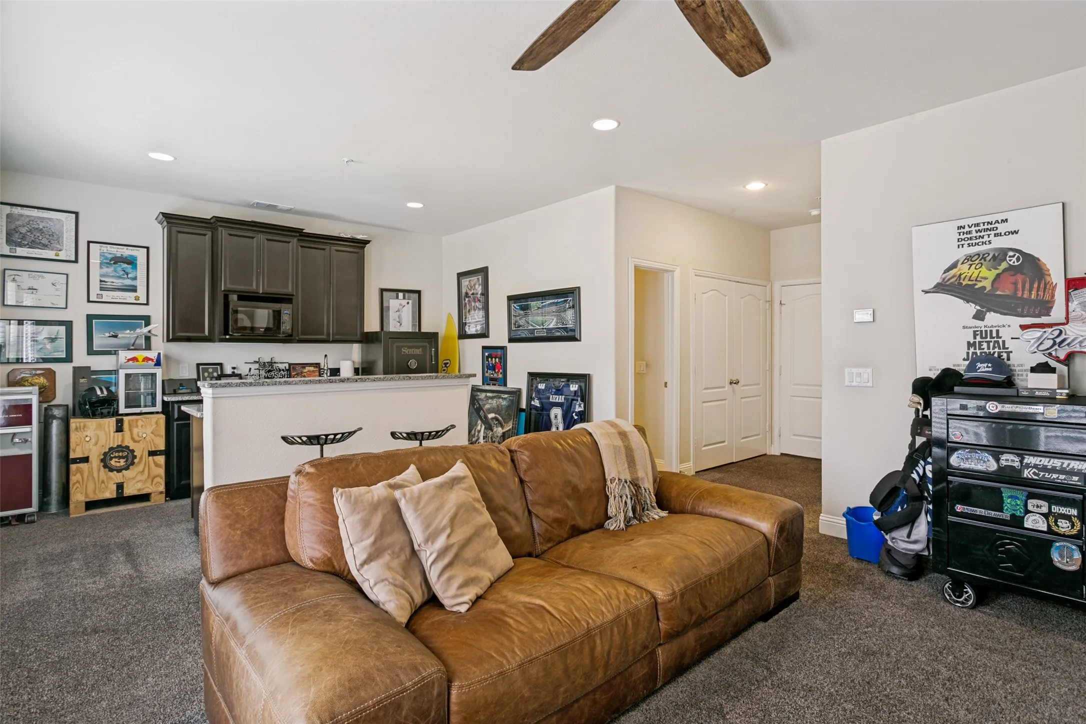 Townhouse For Sale in Denton County , 2662 Sherwood Drive, Lewisville, Texas 75067, 4 Bedroom, 3 Bathroom, 2 Garage spaces, 2,753 Sqft, built in 2015, mls#21371149, Real Estate Agent in Lewisville, Homes For Sale in Denton county, Homes For Sale in Lewisville, Realtor in Lewisville Texas, Real Estate Brokerage Independent Realty Texas, Luminita Cordes Realtor