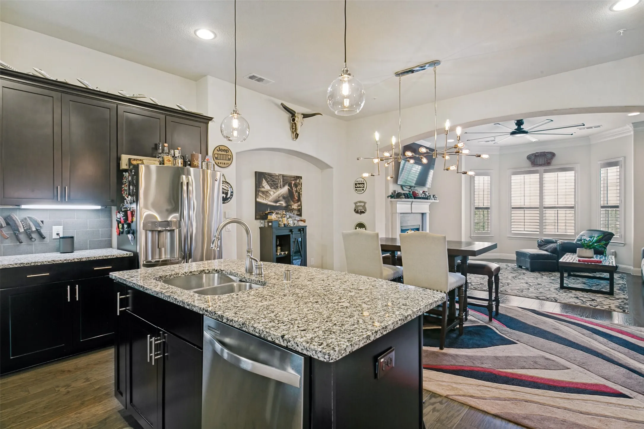 Townhouse For Sale in Denton County , 2662 Sherwood Drive, Lewisville, Texas 75067, 4 Bedroom, 3 Bathroom, 2 Garage spaces, 2,753 Sqft, built in 2015, mls#21371149, Real Estate Agent in Lewisville, Homes For Sale in Denton county, Homes For Sale in Lewisville, Realtor in Lewisville Texas, Real Estate Brokerage Independent Realty Texas, Luminita Cordes Realtor