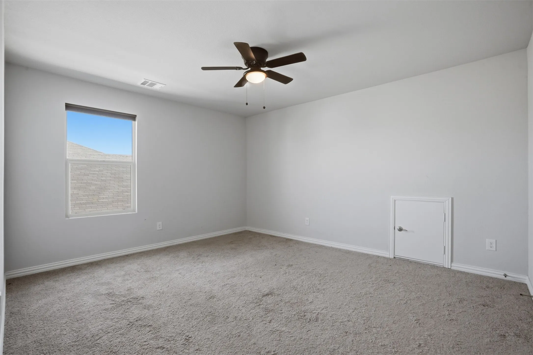 Single Family Residence For Rent in Hunt County , 3253 Cumby Drive, Royse City, Texas 75189, 5 Bedroom, 3 Bathroom, 2 Garage spaces, 3,047 Sqft, built in 2021, mls#21381580, Real Estate Agent in Royse City, Homes For Rent in Hunt county, Homes For Rent in Royse City, Realtor in Royse City Texas, Real Estate Brokerage Independent Realty Texas, Luminita Cordes Realtor