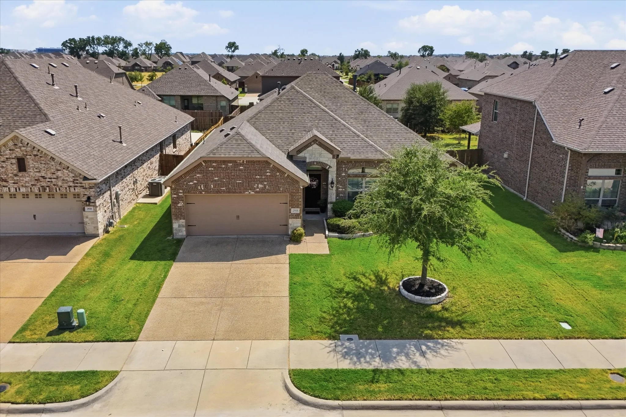 Single Family Residence For Sale in Collin County , 2918 Winchester Avenue, Melissa, Texas 75454, 3 Bedroom, 2 Bathroom, 2 Garage spaces, 1,878 Sqft, built in 2017, mls#21381095, Real Estate Agent in Melissa, Homes For Sale in Collin county, Homes For Sale in Melissa, Realtor in Melissa Texas, Real Estate Brokerage Independent Realty Texas, Luminita Cordes Realtor