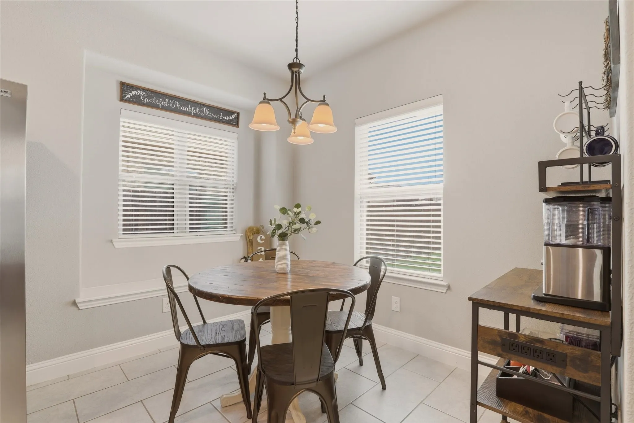 Single Family Residence For Sale in Collin County , 2918 Winchester Avenue, Melissa, Texas 75454, 3 Bedroom, 2 Bathroom, 2 Garage spaces, 1,878 Sqft, built in 2017, mls#21381095, Real Estate Agent in Melissa, Homes For Sale in Collin county, Homes For Sale in Melissa, Realtor in Melissa Texas, Real Estate Brokerage Independent Realty Texas, Luminita Cordes Realtor