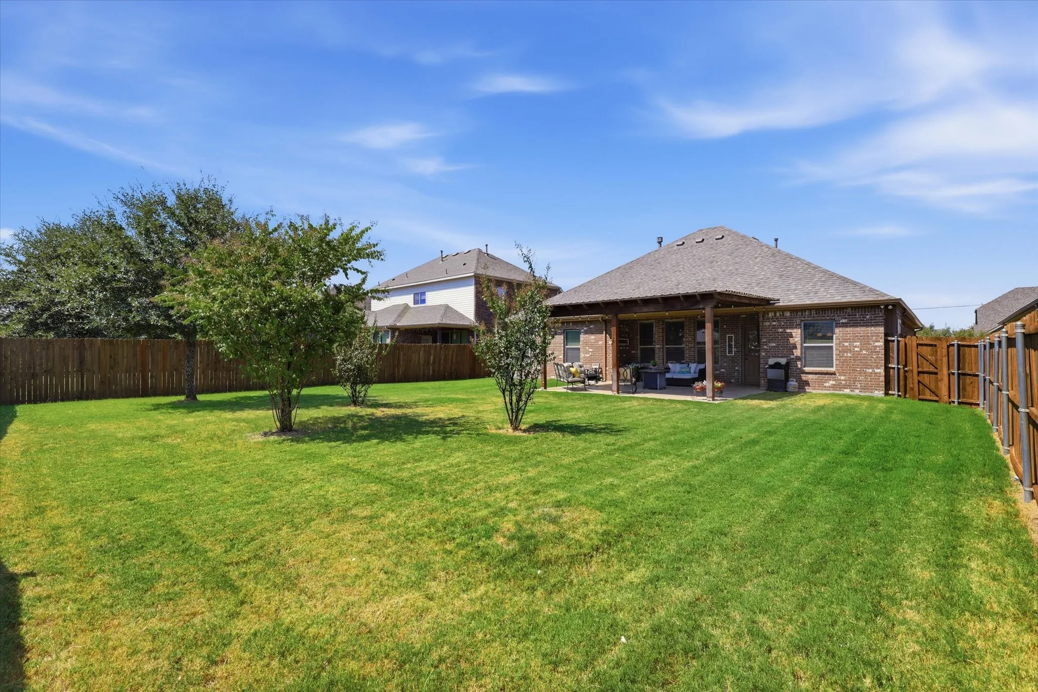 Single Family Residence For Sale in Collin County , 2918 Winchester Avenue, Melissa, Texas 75454, 3 Bedroom, 2 Bathroom, 2 Garage spaces, 1,878 Sqft, built in 2017, mls#21381095, Real Estate Agent in Melissa, Homes For Sale in Collin county, Homes For Sale in Melissa, Realtor in Melissa Texas, Real Estate Brokerage Independent Realty Texas, Luminita Cordes Realtor