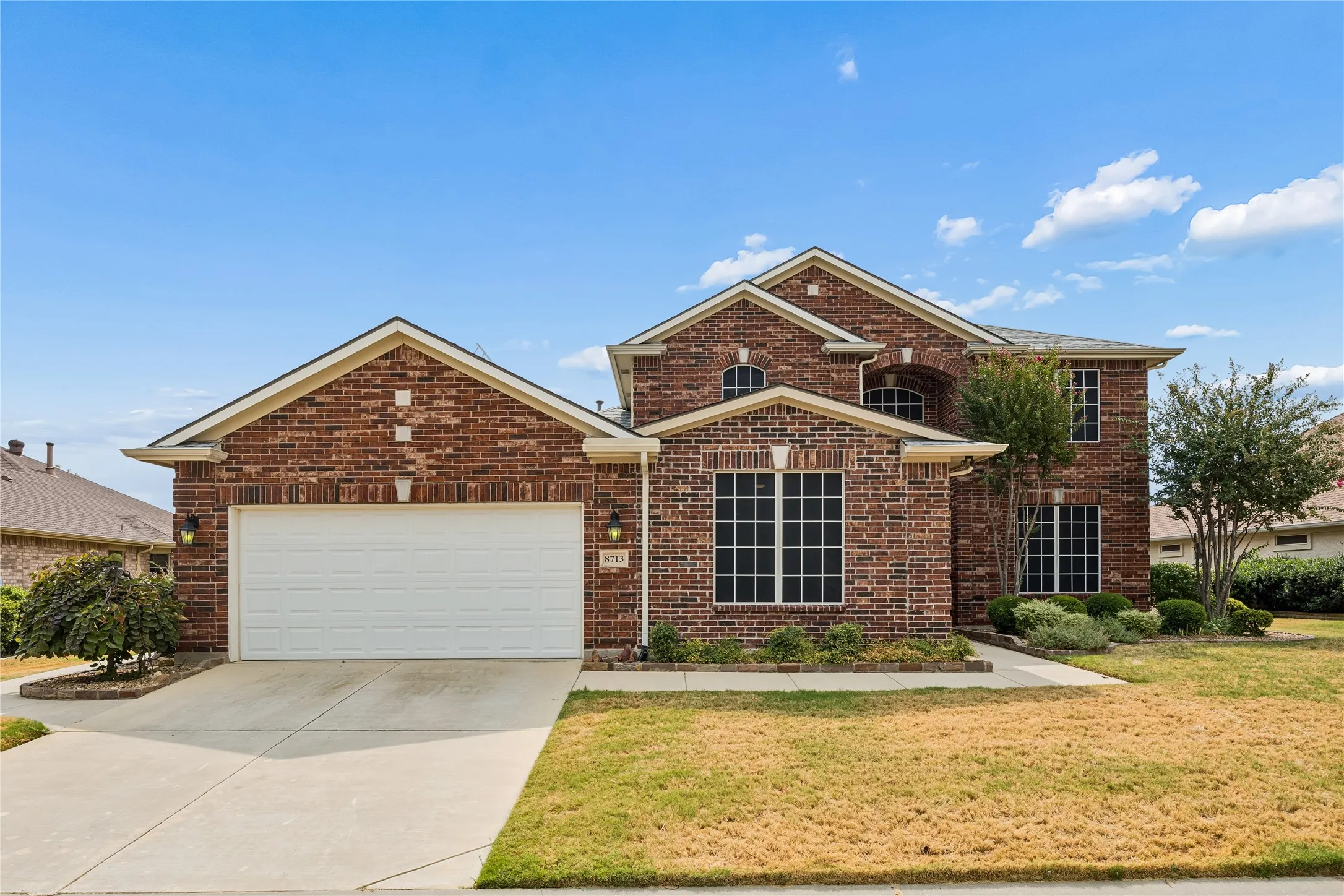Single Family Residence For Sale in Denton County , 8713 Franklin Drive, Denton, Texas 76207, 3 Bedroom, 3 Bathroom, 2 Garage spaces, 3,220 Sqft, built in 2005, mls#21365975, Real Estate Agent in Denton, Homes For Sale in Denton county, Homes For Sale in Denton, Realtor in Denton Texas, Real Estate Brokerage Independent Realty Texas, Luminita Cordes Realtor