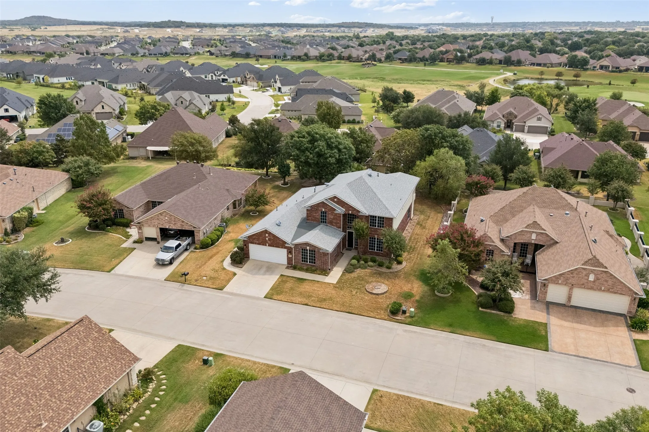 Single Family Residence For Sale in Denton County , 8713 Franklin Drive, Denton, Texas 76207, 3 Bedroom, 3 Bathroom, 2 Garage spaces, 3,220 Sqft, built in 2005, mls#21365975, Real Estate Agent in Denton, Homes For Sale in Denton county, Homes For Sale in Denton, Realtor in Denton Texas, Real Estate Brokerage Independent Realty Texas, Luminita Cordes Realtor