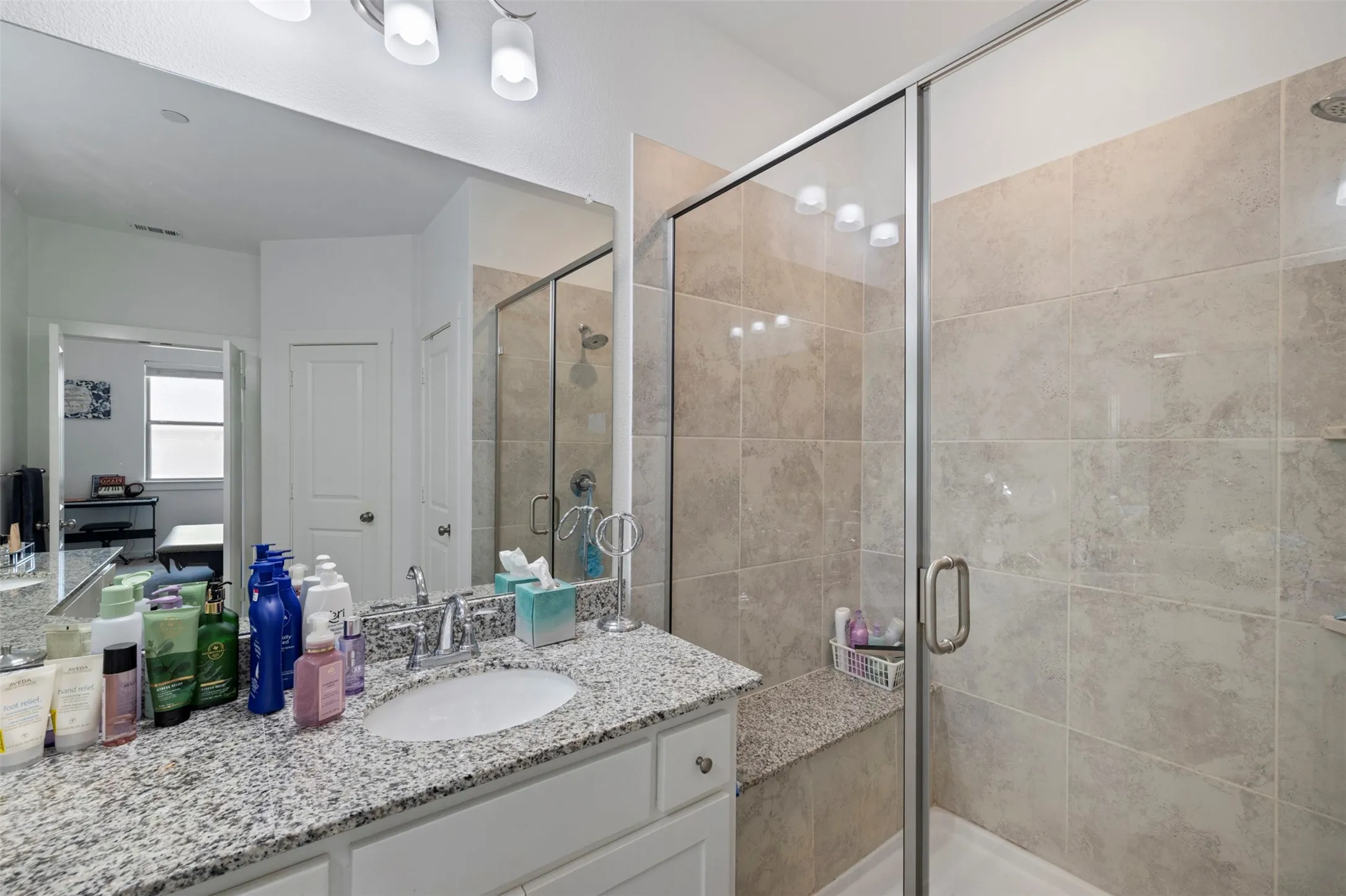 Townhouse For Sale in Tarrant County , 6521 Iron Horse Boulevard, North Richland Hills, Texas 76180, 2 Bedroom, 3 Bathroom, 2 Garage spaces, 1,476 Sqft, built in 2020, mls#21380367, Real Estate Agent in North Richland Hills, Homes For Sale in Tarrant county, Homes For Sale in North Richland Hills, Realtor in North Richland Hills Texas, Real Estate Brokerage Independent Realty Texas, Luminita Cordes Realtor
