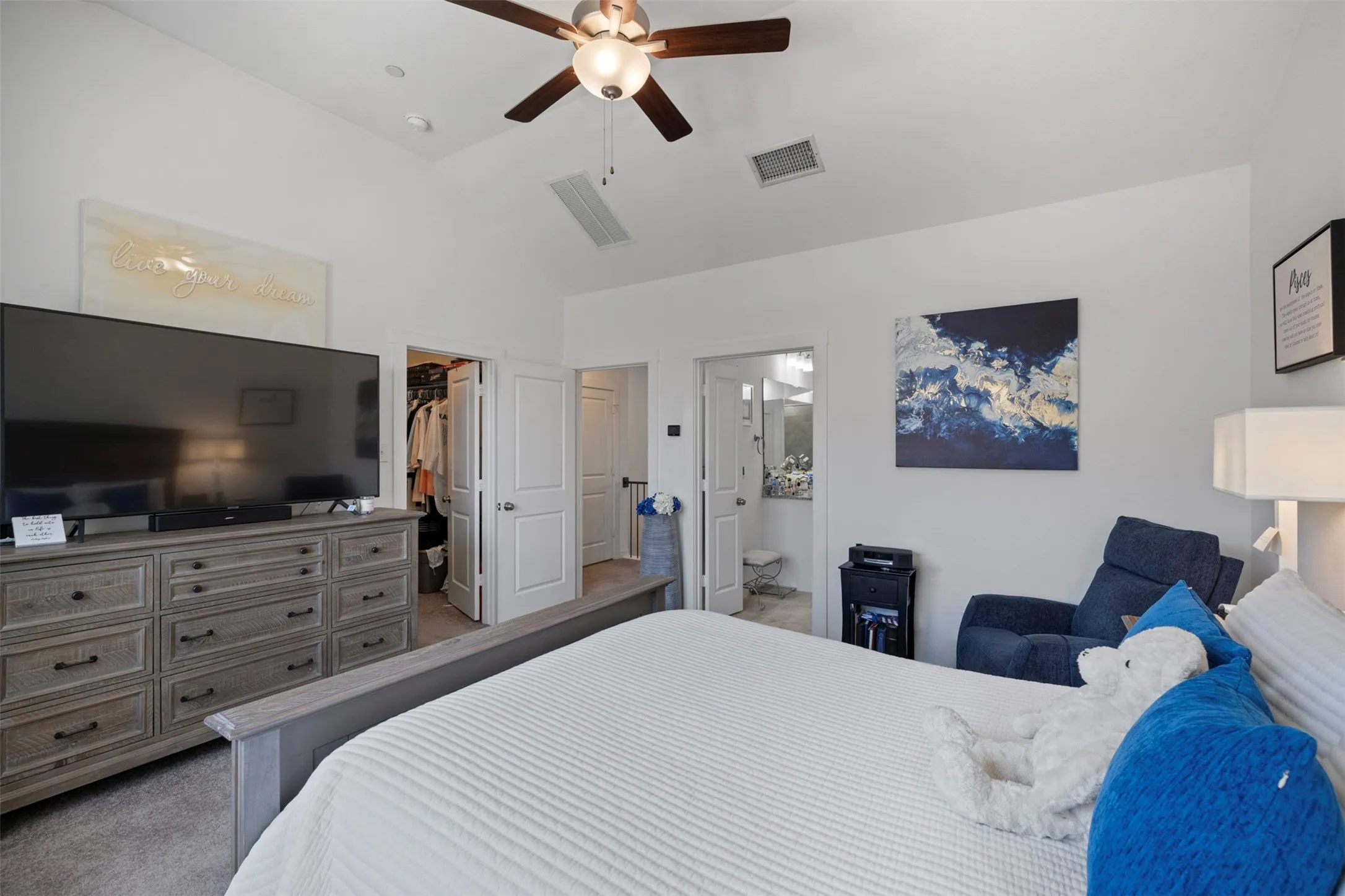 Townhouse For Sale in Tarrant County , 6521 Iron Horse Boulevard, North Richland Hills, Texas 76180, 2 Bedroom, 3 Bathroom, 2 Garage spaces, 1,476 Sqft, built in 2020, mls#21380367, Real Estate Agent in North Richland Hills, Homes For Sale in Tarrant county, Homes For Sale in North Richland Hills, Realtor in North Richland Hills Texas, Real Estate Brokerage Independent Realty Texas, Luminita Cordes Realtor