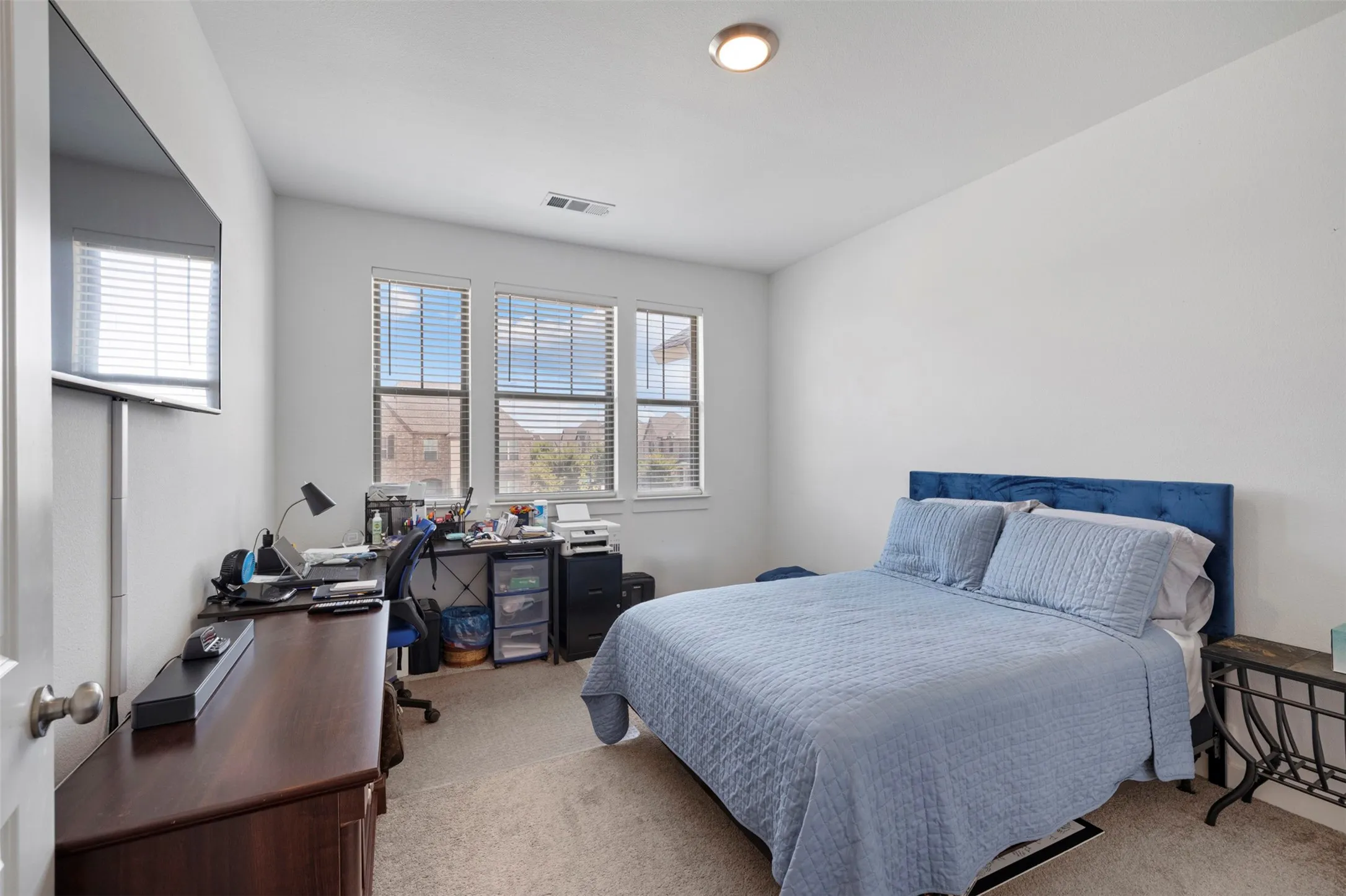 Townhouse For Sale in Tarrant County , 6521 Iron Horse Boulevard, North Richland Hills, Texas 76180, 2 Bedroom, 3 Bathroom, 2 Garage spaces, 1,476 Sqft, built in 2020, mls#21380367, Real Estate Agent in North Richland Hills, Homes For Sale in Tarrant county, Homes For Sale in North Richland Hills, Realtor in North Richland Hills Texas, Real Estate Brokerage Independent Realty Texas, Luminita Cordes Realtor