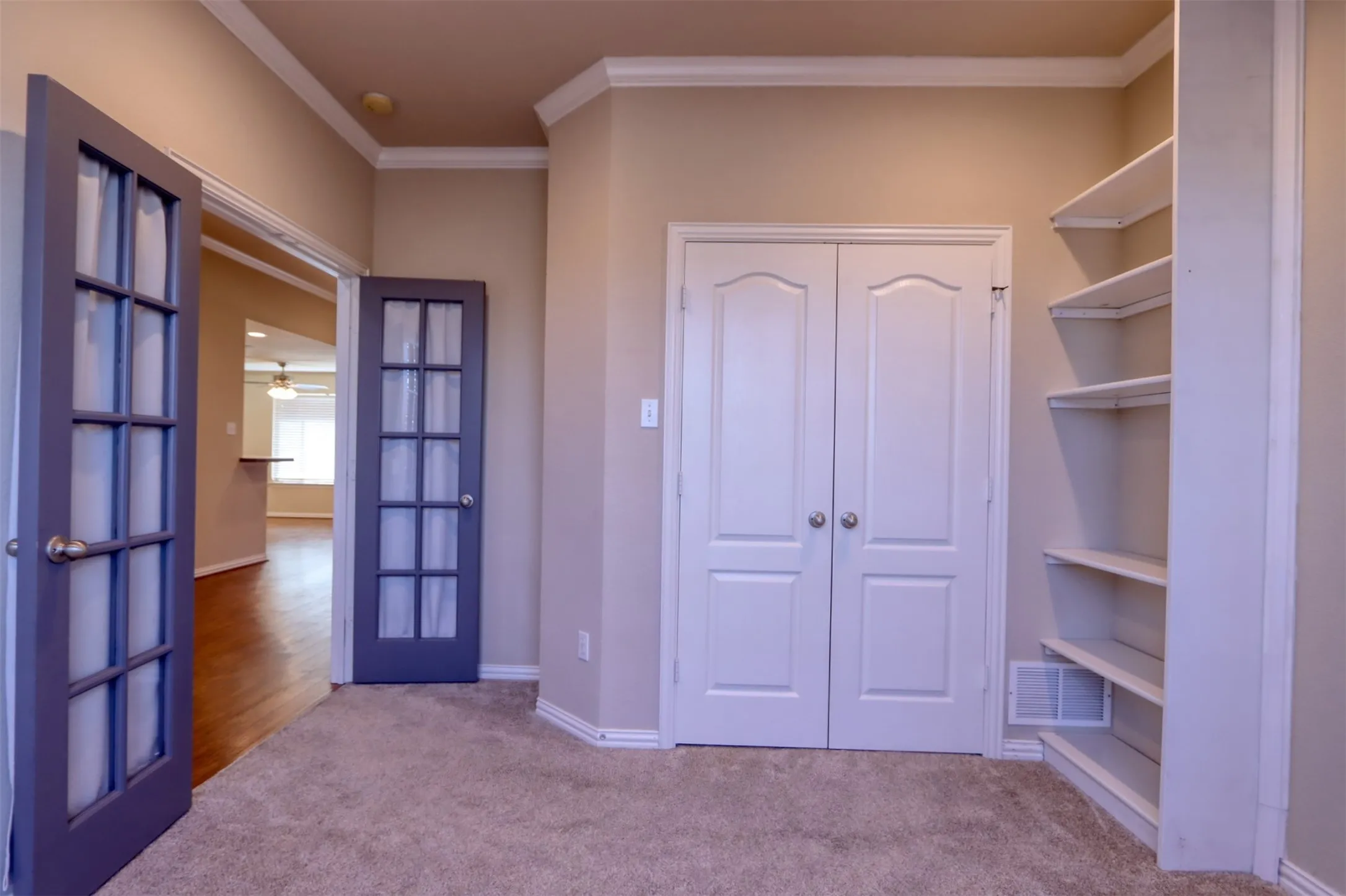 Single Family Residence For Rent in Ellis County , 6218 Cynthia Drive, Midlothian, Texas 76065, 4 Bedroom, 2 Bathroom, 2 Garage spaces, 1,666 Sqft, built in 2003, mls#21381675, Real Estate Agent in Midlothian, Homes For Rent in Ellis county, Homes For Rent in Midlothian, Realtor in Midlothian Texas, Real Estate Brokerage Independent Realty Texas, Luminita Cordes Realtor