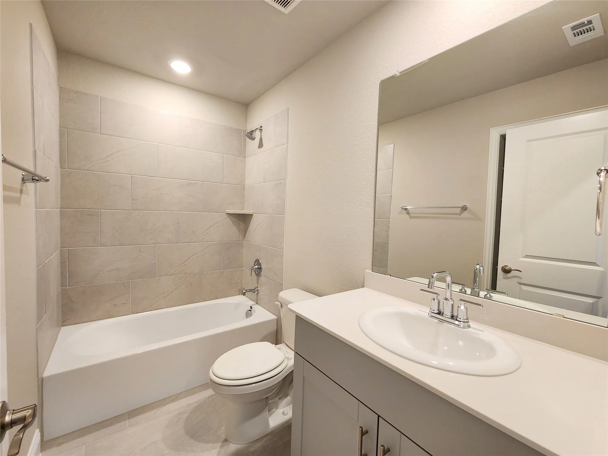 Single Family Residence For Rent in Collin County , 812 Martell Road, Lowry Crossing, Texas 75069, 4 Bedroom, 3 Bathroom, 2 Garage spaces, 2,270 Sqft, built in 2025, mls#21381679, Real Estate Agent in Lowry Crossing, Homes For Rent in Collin county, Homes For Rent in Lowry Crossing, Realtor in Lowry Crossing Texas, Real Estate Brokerage Independent Realty Texas, Luminita Cordes Realtor