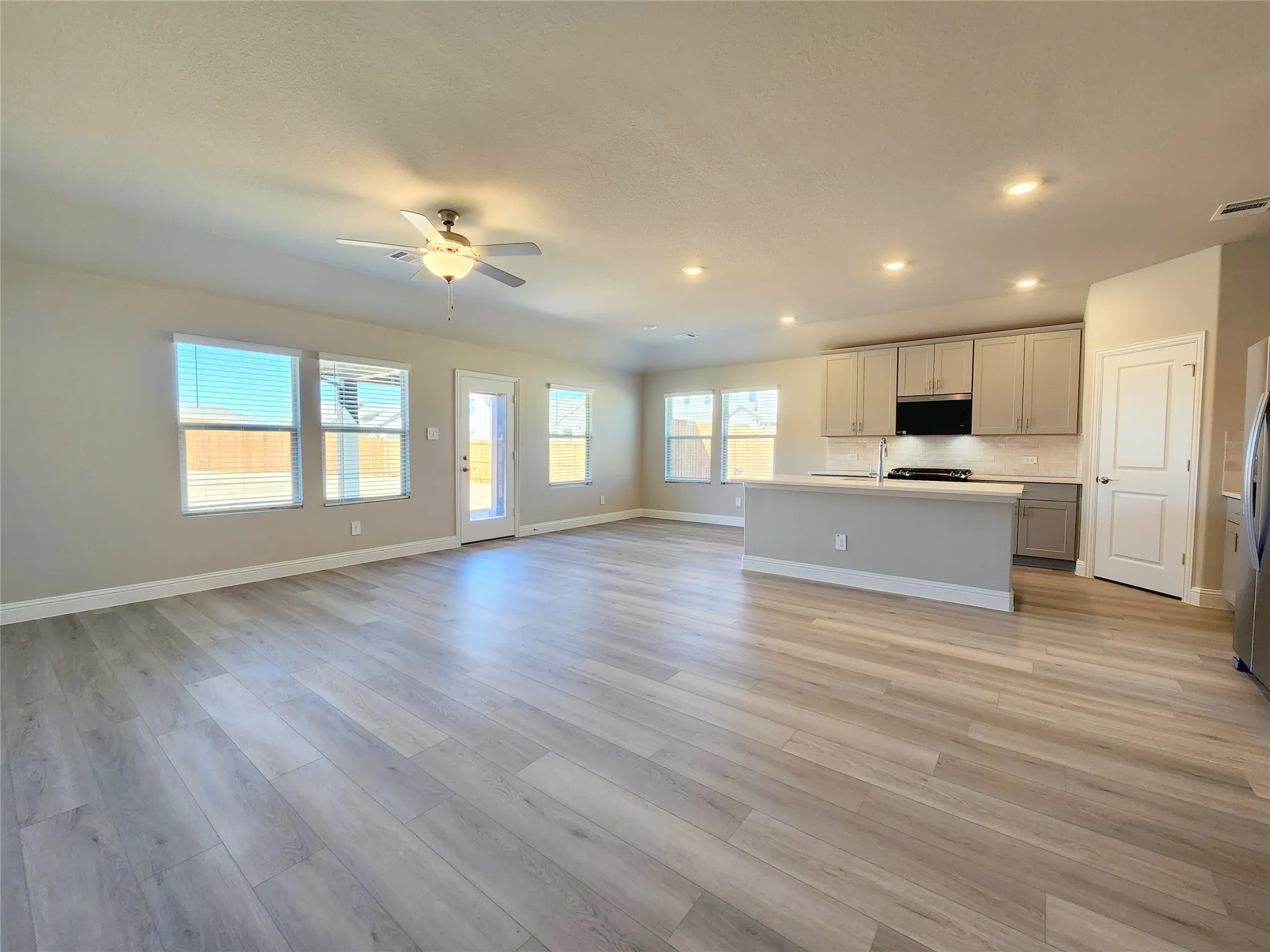 Single Family Residence For Rent in Collin County , 812 Martell Road, Lowry Crossing, Texas 75069, 4 Bedroom, 3 Bathroom, 2 Garage spaces, 2,270 Sqft, built in 2025, mls#21381679, Real Estate Agent in Lowry Crossing, Homes For Rent in Collin county, Homes For Rent in Lowry Crossing, Realtor in Lowry Crossing Texas, Real Estate Brokerage Independent Realty Texas, Luminita Cordes Realtor