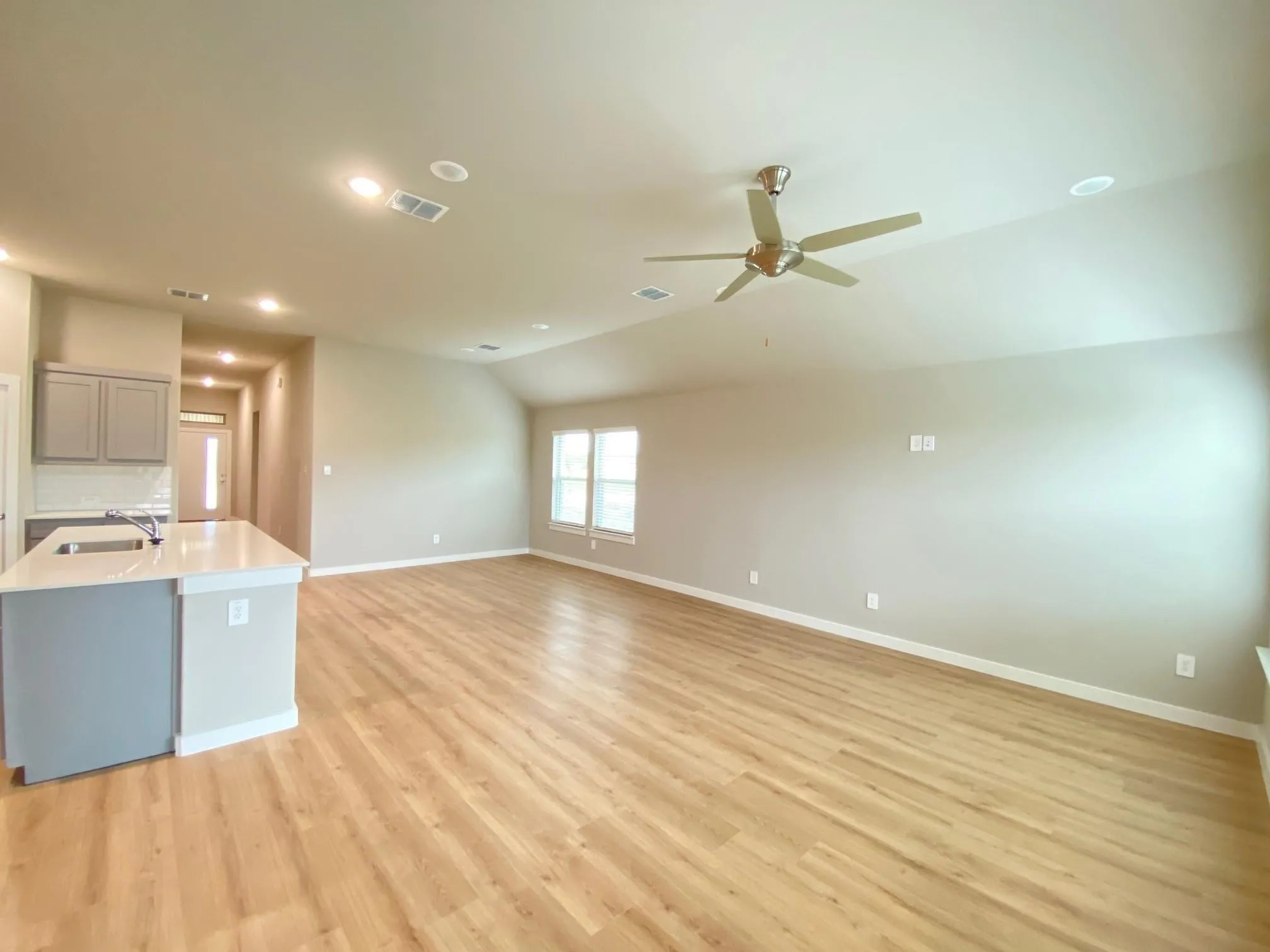 Single Family Residence For Rent in Kaufman County , 118 Mandarin Street, Forney, Texas 75126, 4 Bedroom, 2 Bathroom, 2 Garage spaces, 1,885 Sqft, built in 2023, mls#21381682, Real Estate Agent in Forney, Homes For Rent in Kaufman county, Homes For Rent in Forney, Realtor in Forney Texas, Real Estate Brokerage Independent Realty Texas, Luminita Cordes Realtor