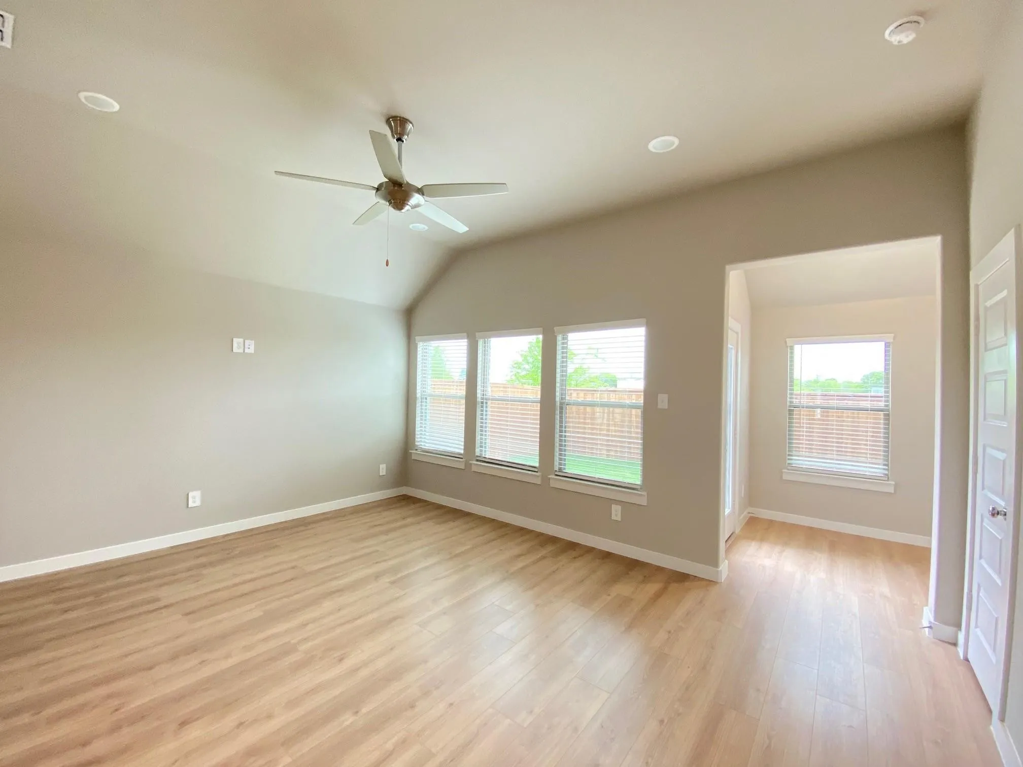 Single Family Residence For Rent in Kaufman County , 118 Mandarin Street, Forney, Texas 75126, 4 Bedroom, 2 Bathroom, 2 Garage spaces, 1,885 Sqft, built in 2023, mls#21381682, Real Estate Agent in Forney, Homes For Rent in Kaufman county, Homes For Rent in Forney, Realtor in Forney Texas, Real Estate Brokerage Independent Realty Texas, Luminita Cordes Realtor