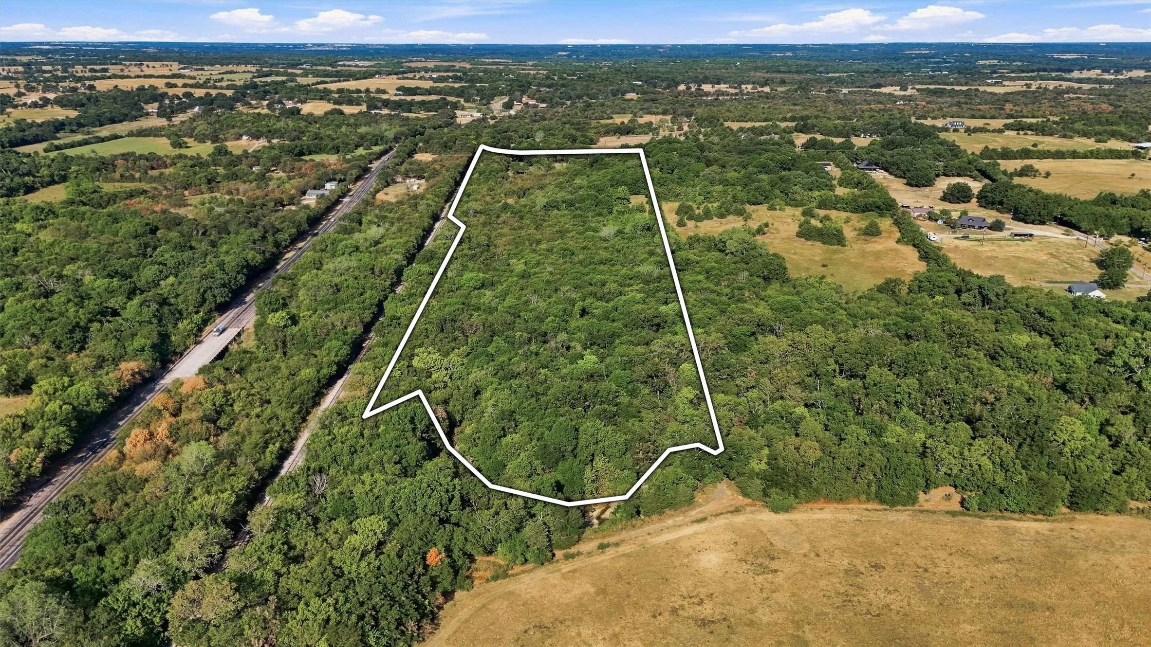 Mobile Home For Sale in Grayson County , 274 N Washburn Road, Bells, Texas 75414, 4 Bedroom, 2 Bathroom, Garage spaces, 1,768 Sqft, built in 2019, mls#21370007, Real Estate Agent in Bells, Homes For Sale in Grayson county, Homes For Sale in Bells, Realtor in Bells Texas, Real Estate Brokerage Independent Realty Texas, Luminita Cordes Realtor