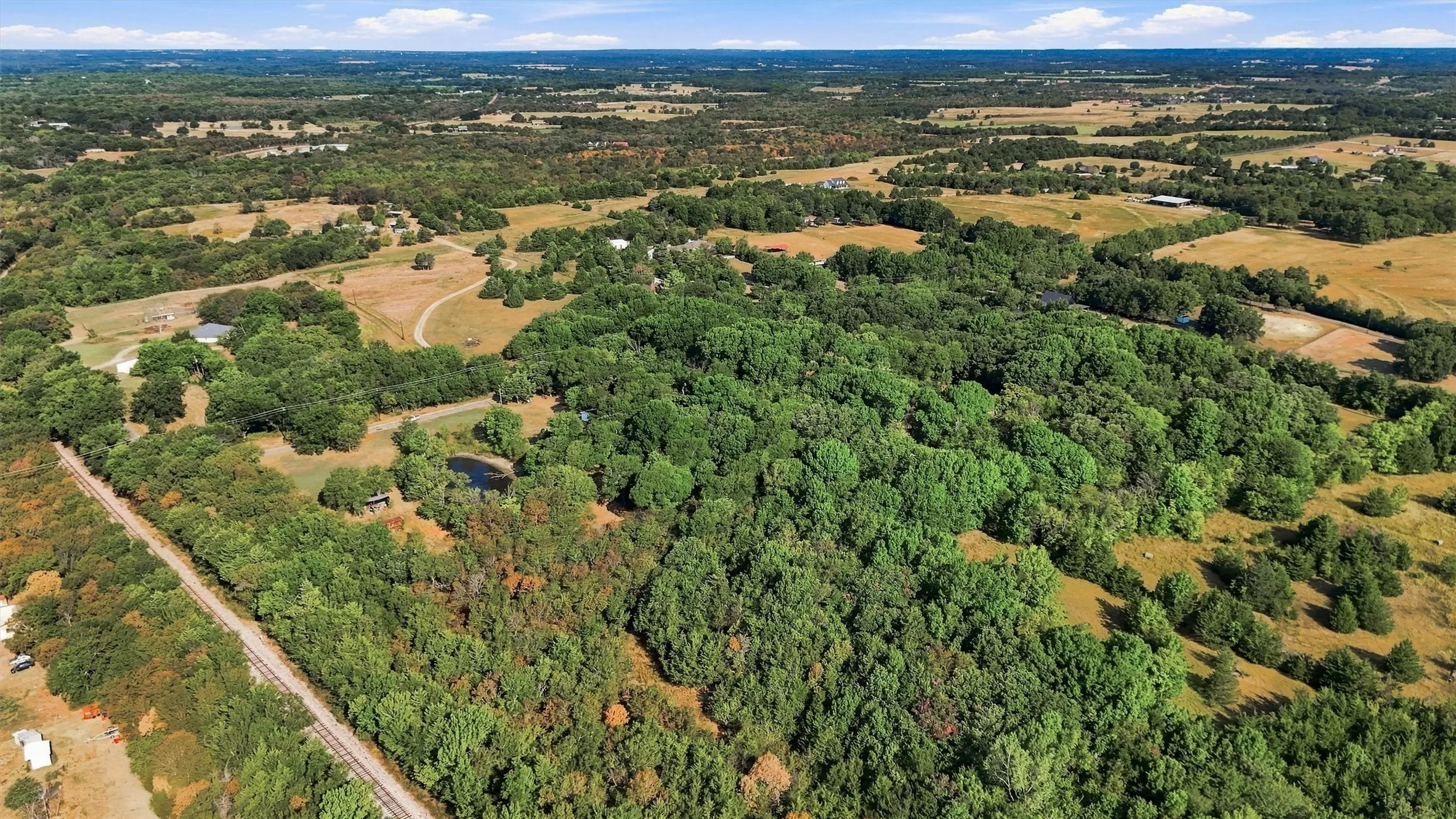 Mobile Home For Sale in Grayson County , 274 N Washburn Road, Bells, Texas 75414, 4 Bedroom, 2 Bathroom, Garage spaces, 1,768 Sqft, built in 2019, mls#21370007, Real Estate Agent in Bells, Homes For Sale in Grayson county, Homes For Sale in Bells, Realtor in Bells Texas, Real Estate Brokerage Independent Realty Texas, Luminita Cordes Realtor