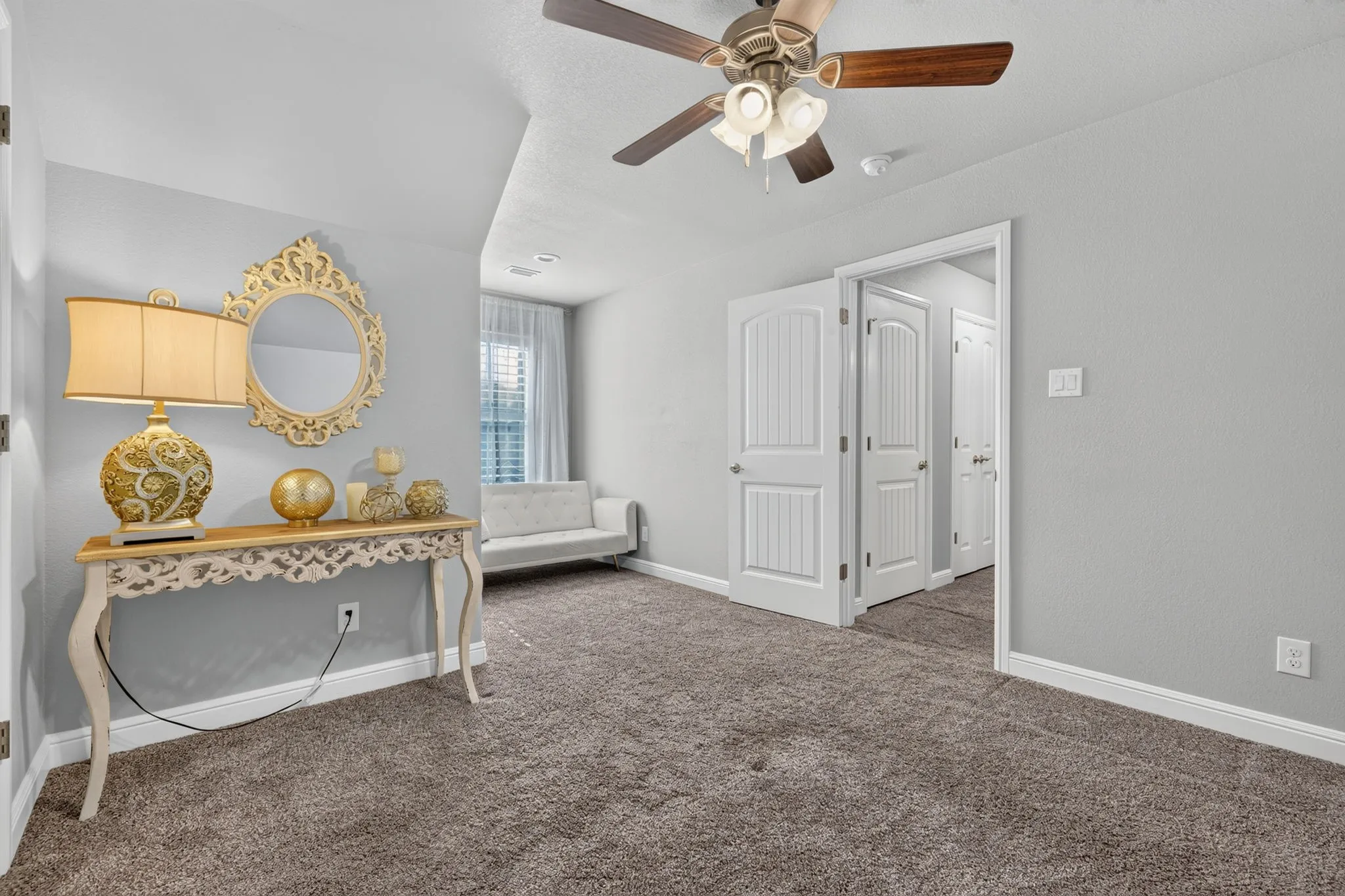 Single Family Residence For Sale in Hood County , 305 Donna Circle, Granbury, Texas 76049, 3 Bedroom, 3 Bathroom, 2 Garage spaces, 1,749 Sqft, built in 2018, mls#21373988, Real Estate Agent in Granbury, Homes For Sale in Hood county, Homes For Sale in Granbury, Realtor in Granbury Texas, Real Estate Brokerage Independent Realty Texas, Luminita Cordes Realtor
