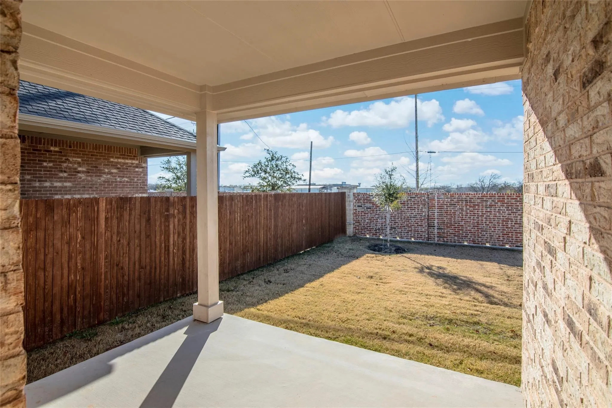 Single Family Residence For Rent in Tarrant County , 4804 Dewy Rose Lane, Fort Worth, Texas 76244, 4 Bedroom, 2 Bathroom, 2 Garage spaces, 1,808 Sqft, built in 2023, mls#21381690, Real Estate Agent in Fort Worth, Homes For Rent in Tarrant county, Homes For Rent in Fort Worth, Realtor in Fort Worth Texas, Real Estate Brokerage Independent Realty Texas, Luminita Cordes Realtor