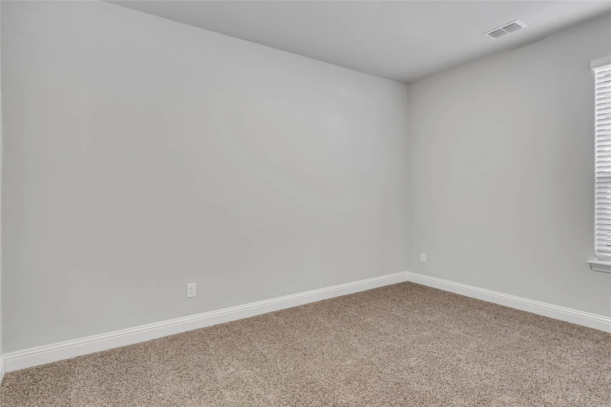 Single Family Residence For Rent in Tarrant County , 4804 Dewy Rose Lane, Fort Worth, Texas 76244, 4 Bedroom, 2 Bathroom, 2 Garage spaces, 1,808 Sqft, built in 2023, mls#21381690, Real Estate Agent in Fort Worth, Homes For Rent in Tarrant county, Homes For Rent in Fort Worth, Realtor in Fort Worth Texas, Real Estate Brokerage Independent Realty Texas, Luminita Cordes Realtor