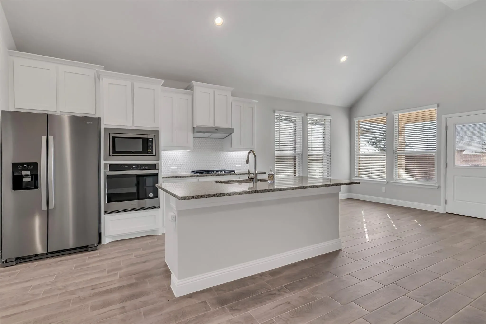 Single Family Residence For Rent in Tarrant County , 4804 Dewy Rose Lane, Fort Worth, Texas 76244, 4 Bedroom, 2 Bathroom, 2 Garage spaces, 1,808 Sqft, built in 2023, mls#21381690, Real Estate Agent in Fort Worth, Homes For Rent in Tarrant county, Homes For Rent in Fort Worth, Realtor in Fort Worth Texas, Real Estate Brokerage Independent Realty Texas, Luminita Cordes Realtor