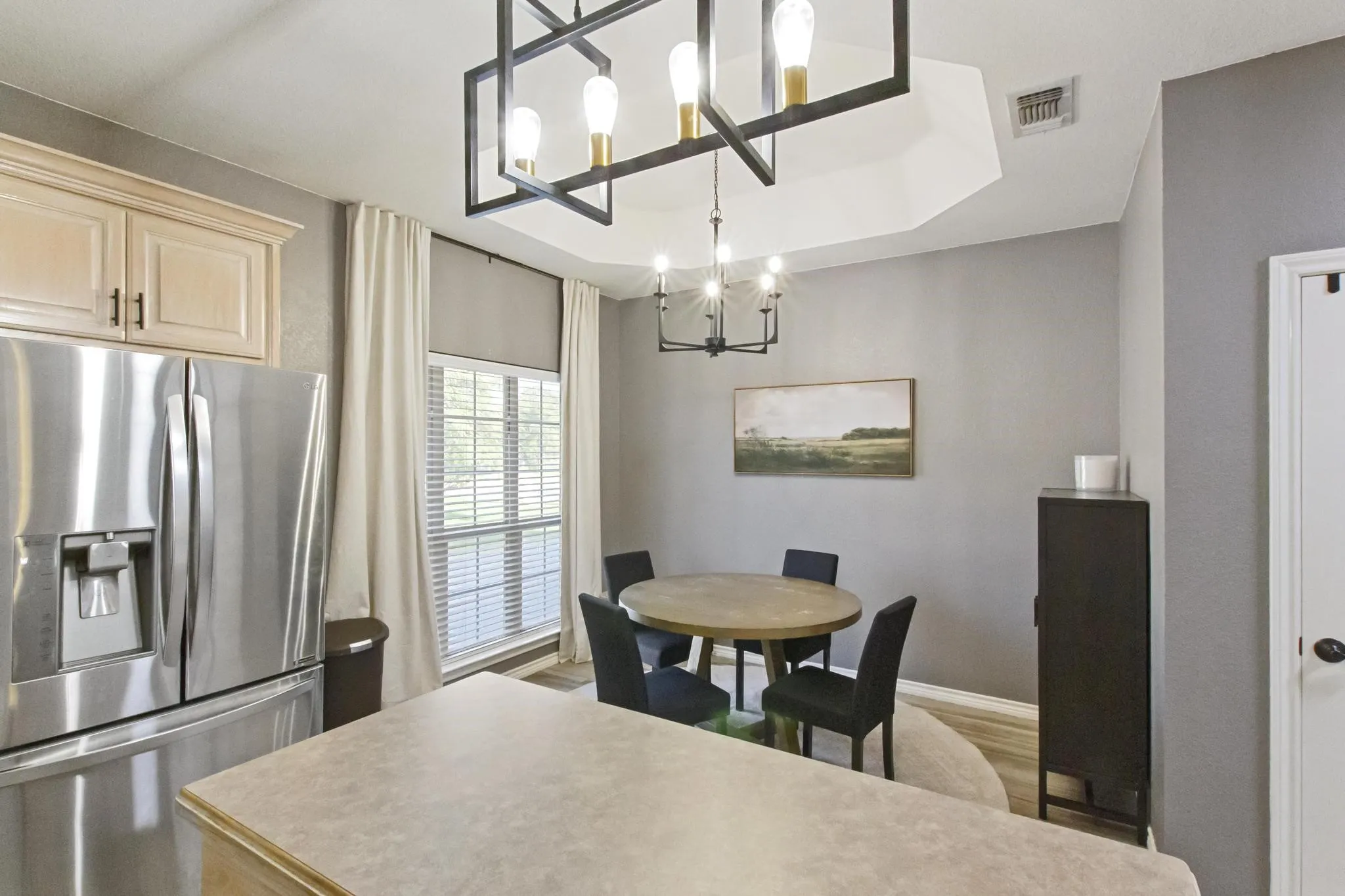 Single Family Residence For Sale in Denton County , 417 Valley View Lane, Krum, Texas 76249, 3 Bedroom, 2 Bathroom, 2 Garage spaces, 1,856 Sqft, built in 2002, mls#21362852, Real Estate Agent in Krum, Homes For Sale in Denton county, Homes For Sale in Krum, Realtor in Krum Texas, Real Estate Brokerage Independent Realty Texas, Luminita Cordes Realtor
