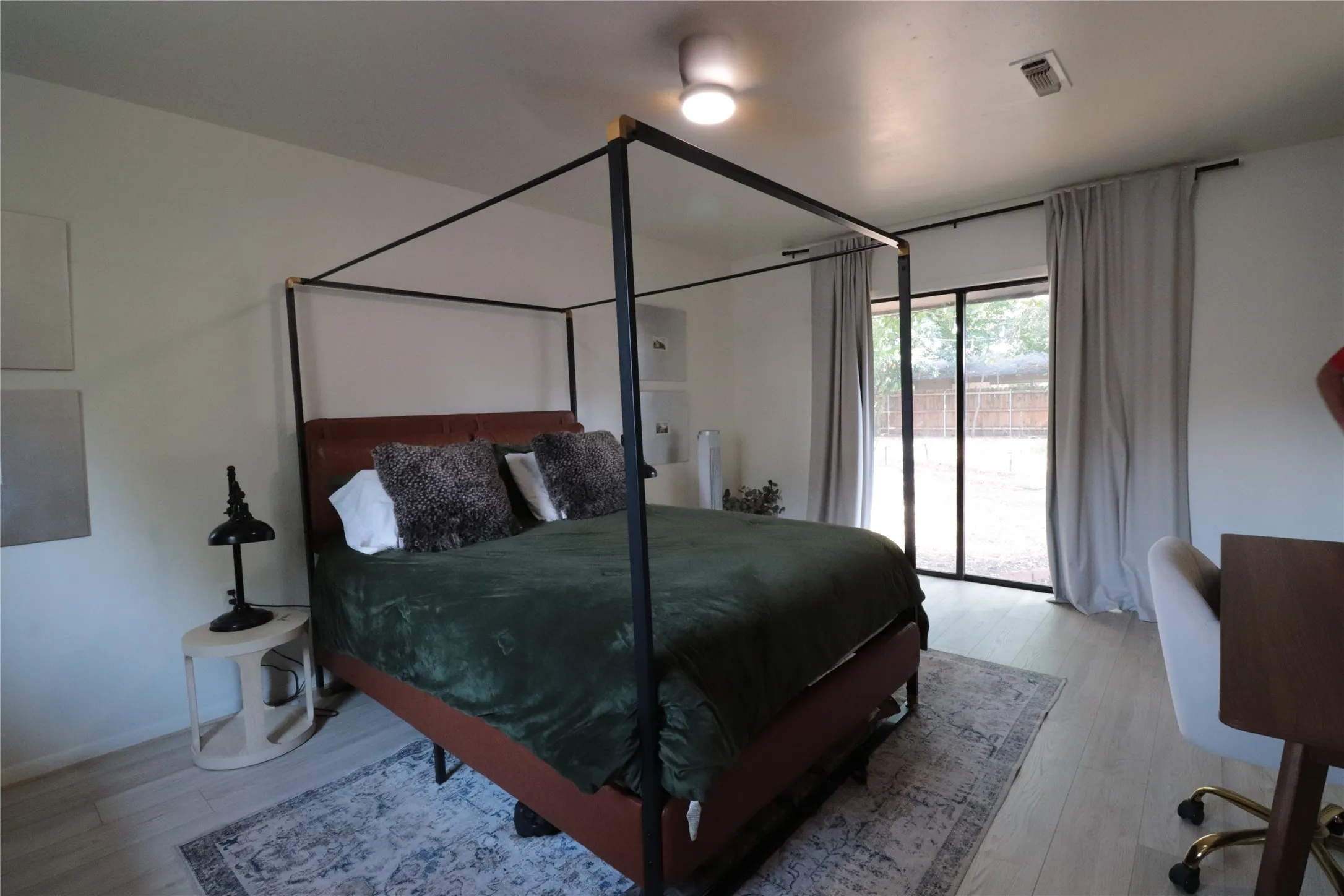 Single Family Residence For Sale in Mc Lennan County , 4617 Scottwood Drive, Waco, Texas 76708, 3 Bedroom, 3 Bathroom, 2 Garage spaces, 2,639 Sqft, built in 1959, mls#21380116, Real Estate Agent in Waco, Homes For Sale in Mc Lennan county, Homes For Sale in Waco, Realtor in Waco Texas, Real Estate Brokerage Independent Realty Texas, Luminita Cordes Realtor