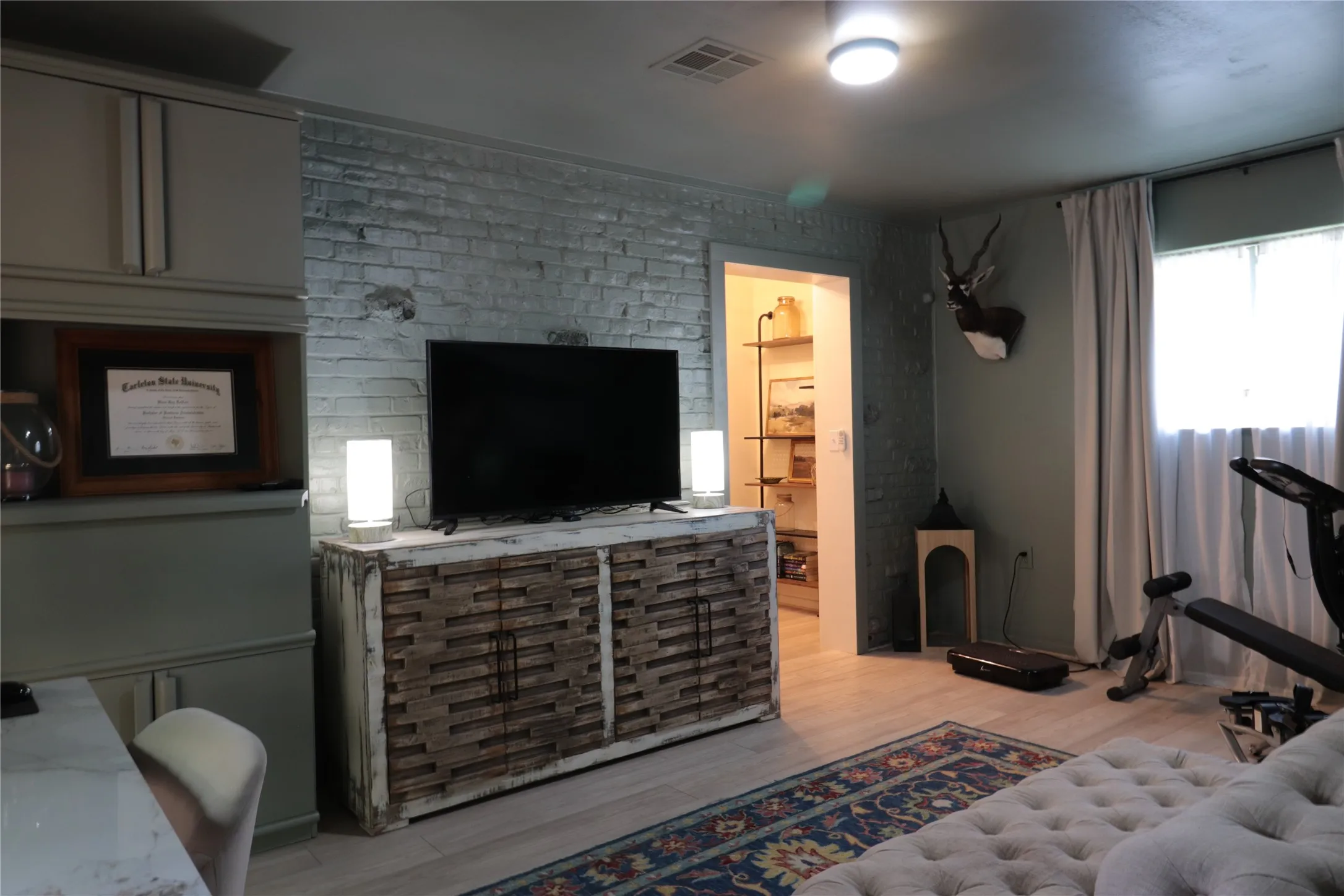 Single Family Residence For Sale in Mc Lennan County , 4617 Scottwood Drive, Waco, Texas 76708, 3 Bedroom, 3 Bathroom, 2 Garage spaces, 2,639 Sqft, built in 1959, mls#21380116, Real Estate Agent in Waco, Homes For Sale in Mc Lennan county, Homes For Sale in Waco, Realtor in Waco Texas, Real Estate Brokerage Independent Realty Texas, Luminita Cordes Realtor
