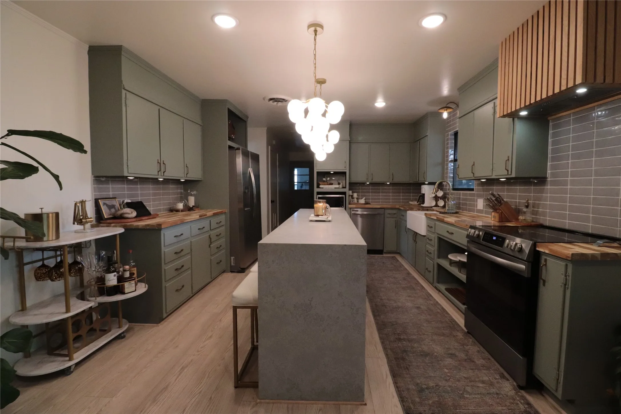 Single Family Residence For Sale in Mc Lennan County , 4617 Scottwood Drive, Waco, Texas 76708, 3 Bedroom, 3 Bathroom, 2 Garage spaces, 2,639 Sqft, built in 1959, mls#21380116, Real Estate Agent in Waco, Homes For Sale in Mc Lennan county, Homes For Sale in Waco, Realtor in Waco Texas, Real Estate Brokerage Independent Realty Texas, Luminita Cordes Realtor