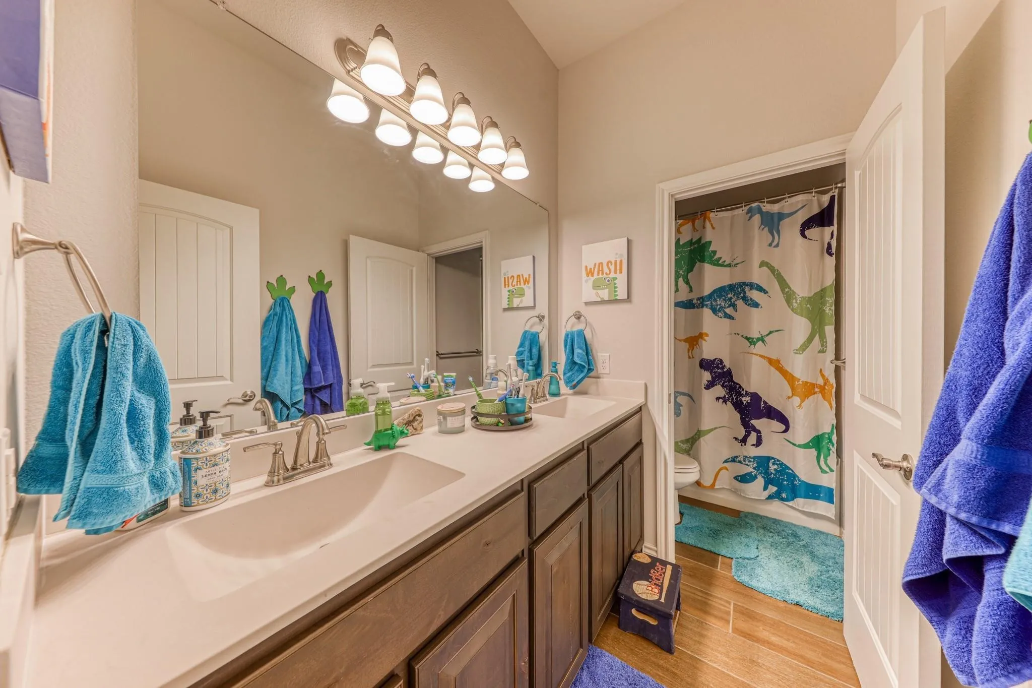 Single Family Residence For Rent in Johnson County , 1060 Wildwood Drive, Joshua, Texas 76058, 3 Bedroom, 2 Bathroom, 2 Garage spaces, 2,267 Sqft, built in 2020, mls#21381694, Real Estate Agent in Joshua, Homes For Rent in Johnson county, Homes For Rent in Joshua, Realtor in Joshua Texas, Real Estate Brokerage Independent Realty Texas, Luminita Cordes Realtor