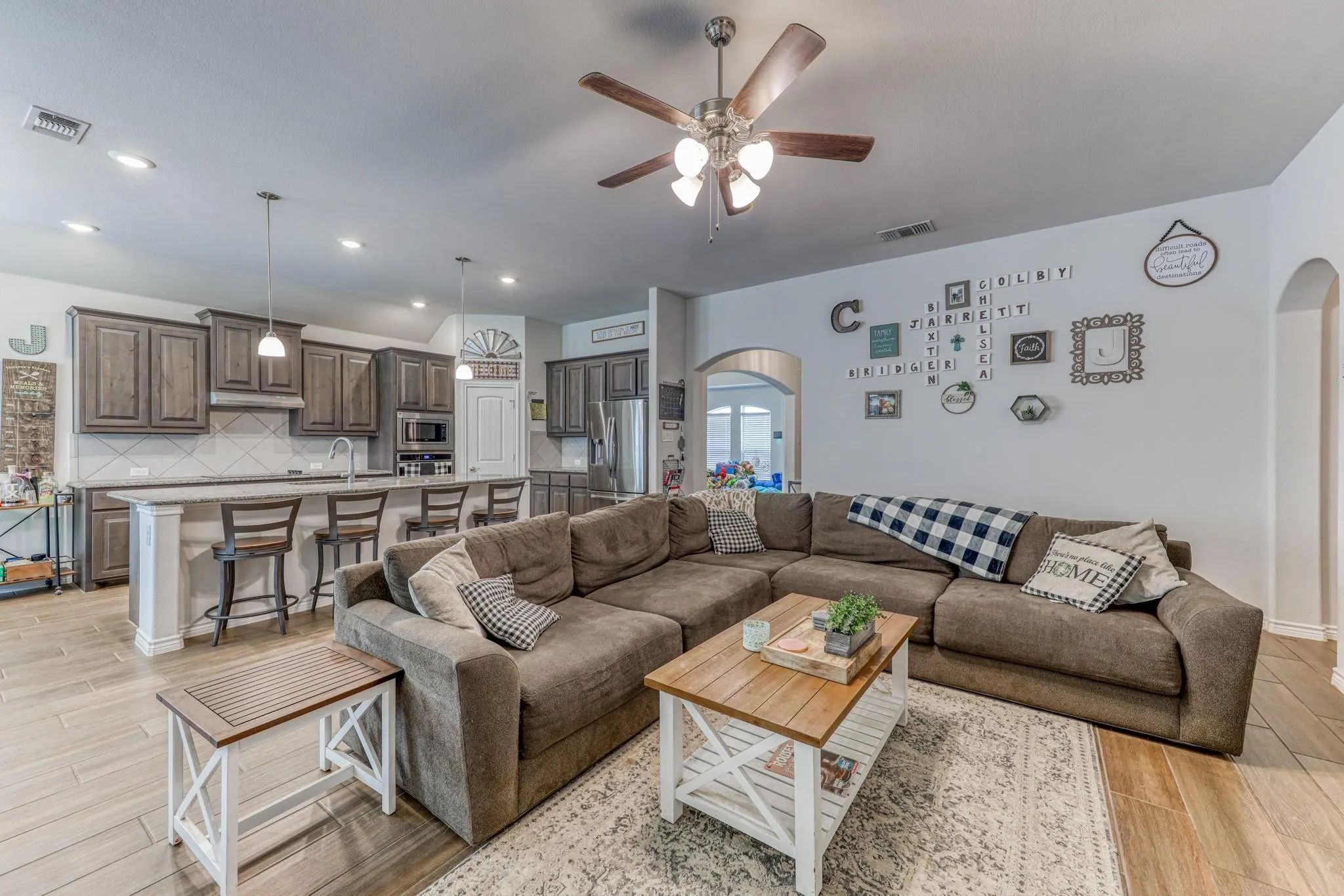 Single Family Residence For Rent in Johnson County , 1060 Wildwood Drive, Joshua, Texas 76058, 3 Bedroom, 2 Bathroom, 2 Garage spaces, 2,267 Sqft, built in 2020, mls#21381694, Real Estate Agent in Joshua, Homes For Rent in Johnson county, Homes For Rent in Joshua, Realtor in Joshua Texas, Real Estate Brokerage Independent Realty Texas, Luminita Cordes Realtor