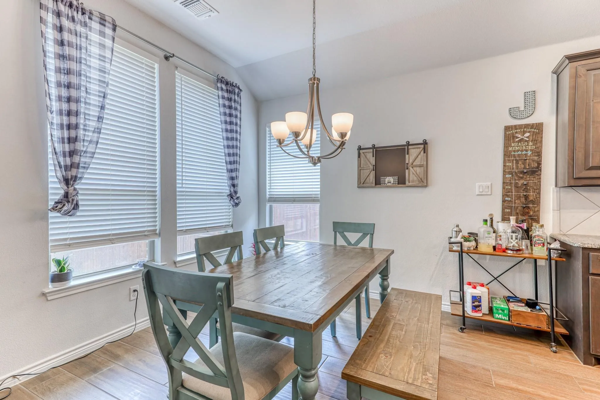 Single Family Residence For Rent in Johnson County , 1060 Wildwood Drive, Joshua, Texas 76058, 3 Bedroom, 2 Bathroom, 2 Garage spaces, 2,267 Sqft, built in 2020, mls#21381694, Real Estate Agent in Joshua, Homes For Rent in Johnson county, Homes For Rent in Joshua, Realtor in Joshua Texas, Real Estate Brokerage Independent Realty Texas, Luminita Cordes Realtor