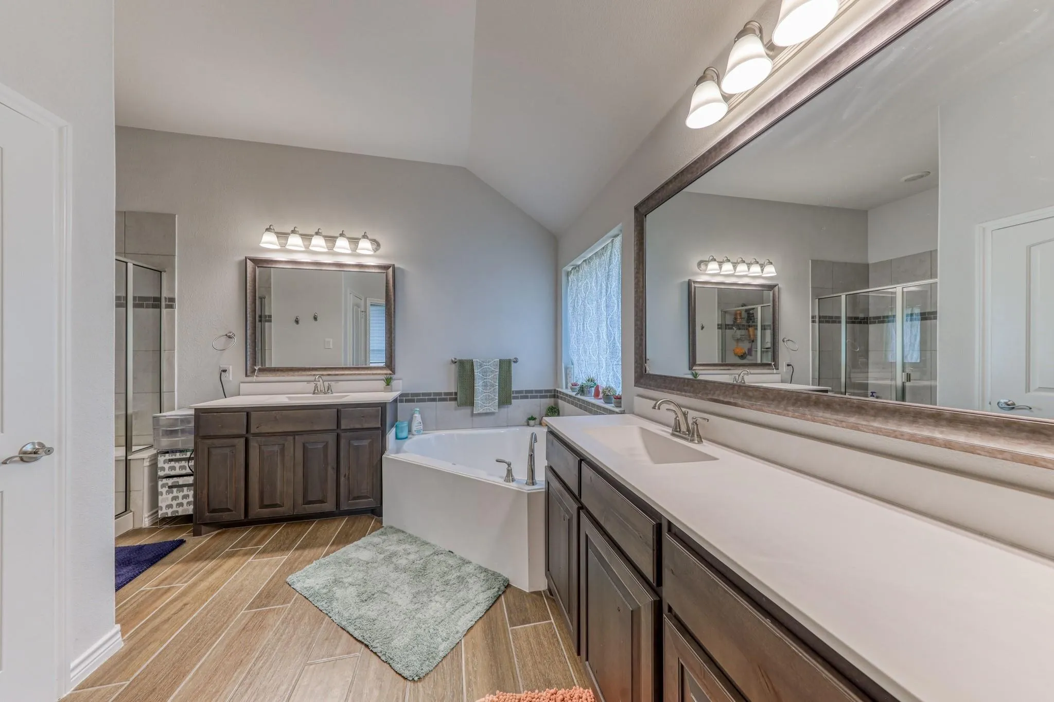 Single Family Residence For Rent in Johnson County , 1060 Wildwood Drive, Joshua, Texas 76058, 3 Bedroom, 2 Bathroom, 2 Garage spaces, 2,267 Sqft, built in 2020, mls#21381694, Real Estate Agent in Joshua, Homes For Rent in Johnson county, Homes For Rent in Joshua, Realtor in Joshua Texas, Real Estate Brokerage Independent Realty Texas, Luminita Cordes Realtor