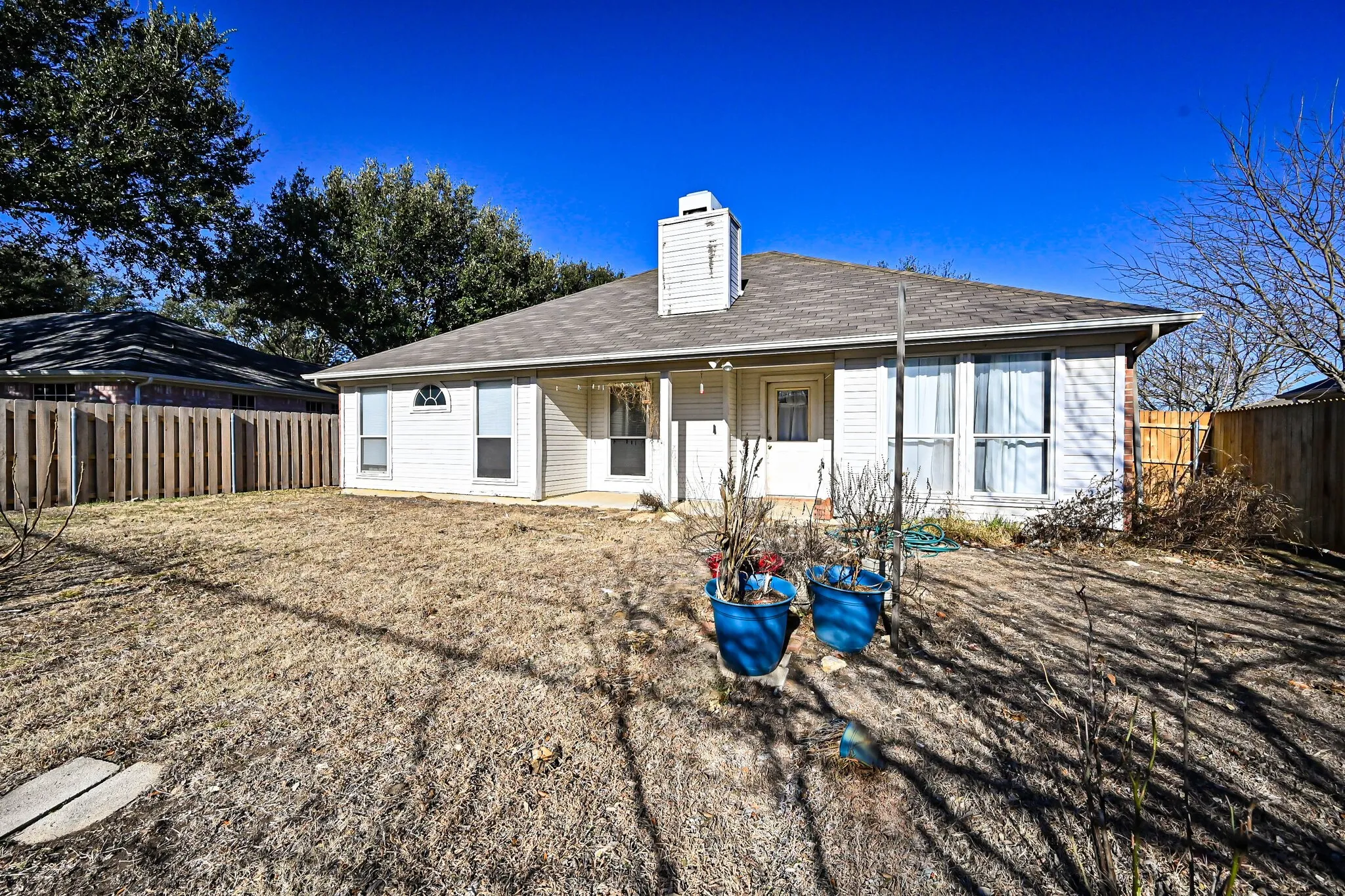 Single Family Residence For Rent in Johnson County , 415 Preston Drive, Cleburne, Texas 76033, 3 Bedroom, 2 Bathroom, 2 Garage spaces, 1,284 Sqft, built in 1998, mls#21380841, Real Estate Agent in Cleburne, Homes For Rent in Johnson county, Homes For Rent in Cleburne, Realtor in Cleburne Texas, Real Estate Brokerage Independent Realty Texas, Luminita Cordes Realtor