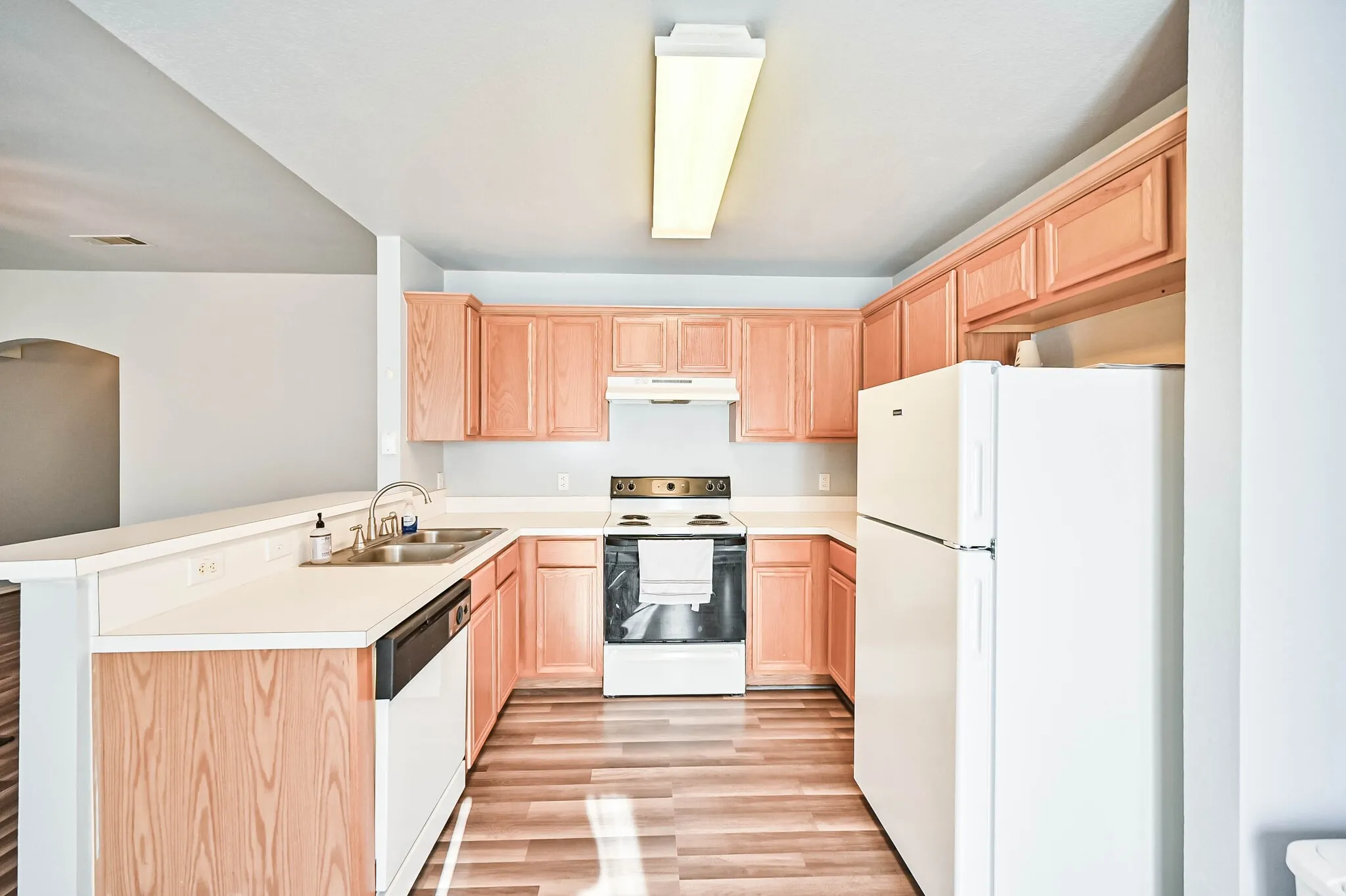 Single Family Residence For Rent in Johnson County , 415 Preston Drive, Cleburne, Texas 76033, 3 Bedroom, 2 Bathroom, 2 Garage spaces, 1,284 Sqft, built in 1998, mls#21380841, Real Estate Agent in Cleburne, Homes For Rent in Johnson county, Homes For Rent in Cleburne, Realtor in Cleburne Texas, Real Estate Brokerage Independent Realty Texas, Luminita Cordes Realtor