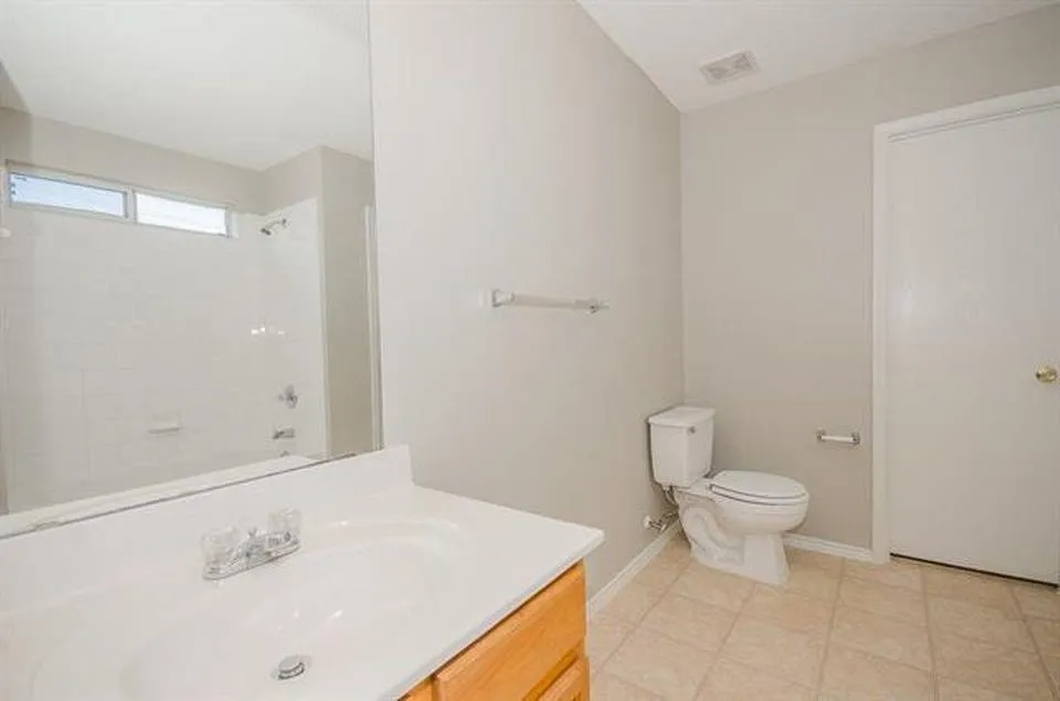 Single Family Residence For Rent in Denton County , 2152 Royal Acres Trail, Little Elm, Texas 75036, 4 Bedroom, 3 Bathroom, 2 Garage spaces, 3,406 Sqft, built in 2003, mls#21381703, Real Estate Agent in Little Elm, Homes For Rent in Denton county, Homes For Rent in Little Elm, Realtor in Little Elm Texas, Real Estate Brokerage Independent Realty Texas, Luminita Cordes Realtor