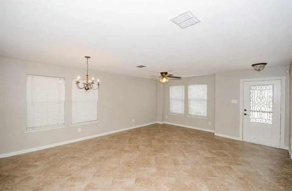 Single Family Residence For Rent in Denton County , 2152 Royal Acres Trail, Little Elm, Texas 75036, 4 Bedroom, 3 Bathroom, 2 Garage spaces, 3,406 Sqft, built in 2003, mls#21381703, Real Estate Agent in Little Elm, Homes For Rent in Denton county, Homes For Rent in Little Elm, Realtor in Little Elm Texas, Real Estate Brokerage Independent Realty Texas, Luminita Cordes Realtor