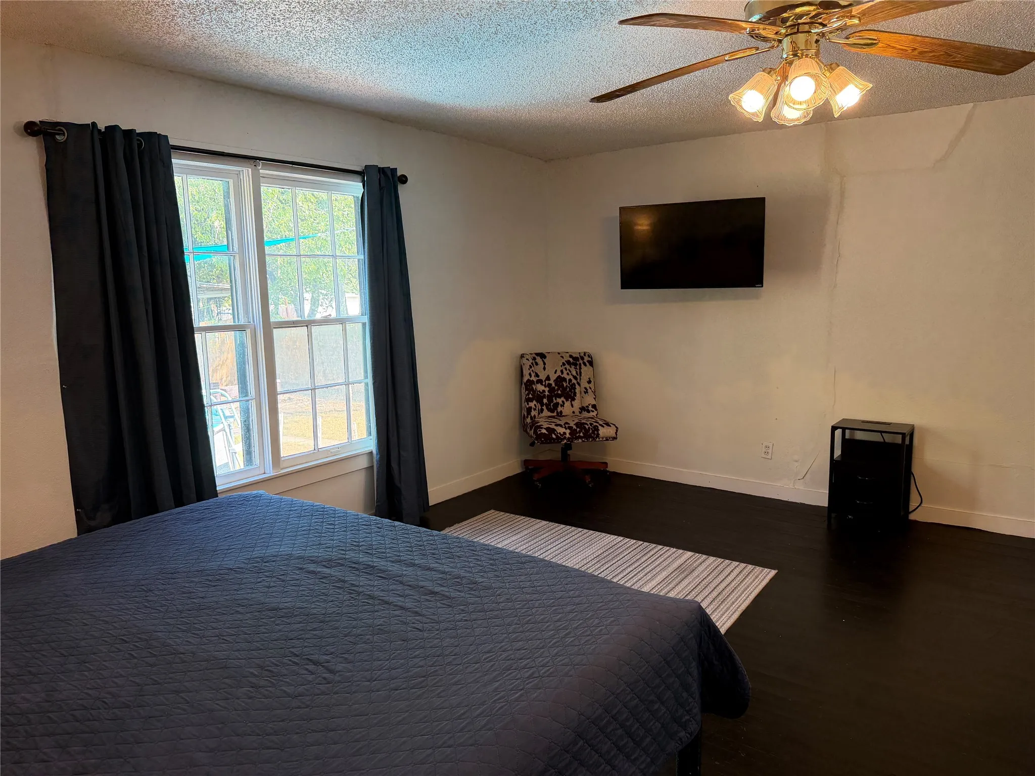 Single Family Residence For Sale in Limestone County , 209 S Canton Street, Mexia, Texas 76667, 3 Bedroom, 2 Bathroom, 2 Garage spaces, 2,251 Sqft, built in 1954, mls#21371938, Real Estate Agent in Mexia, Homes For Sale in Limestone county, Homes For Sale in Mexia, Realtor in Mexia Texas, Real Estate Brokerage Independent Realty Texas, Luminita Cordes Realtor