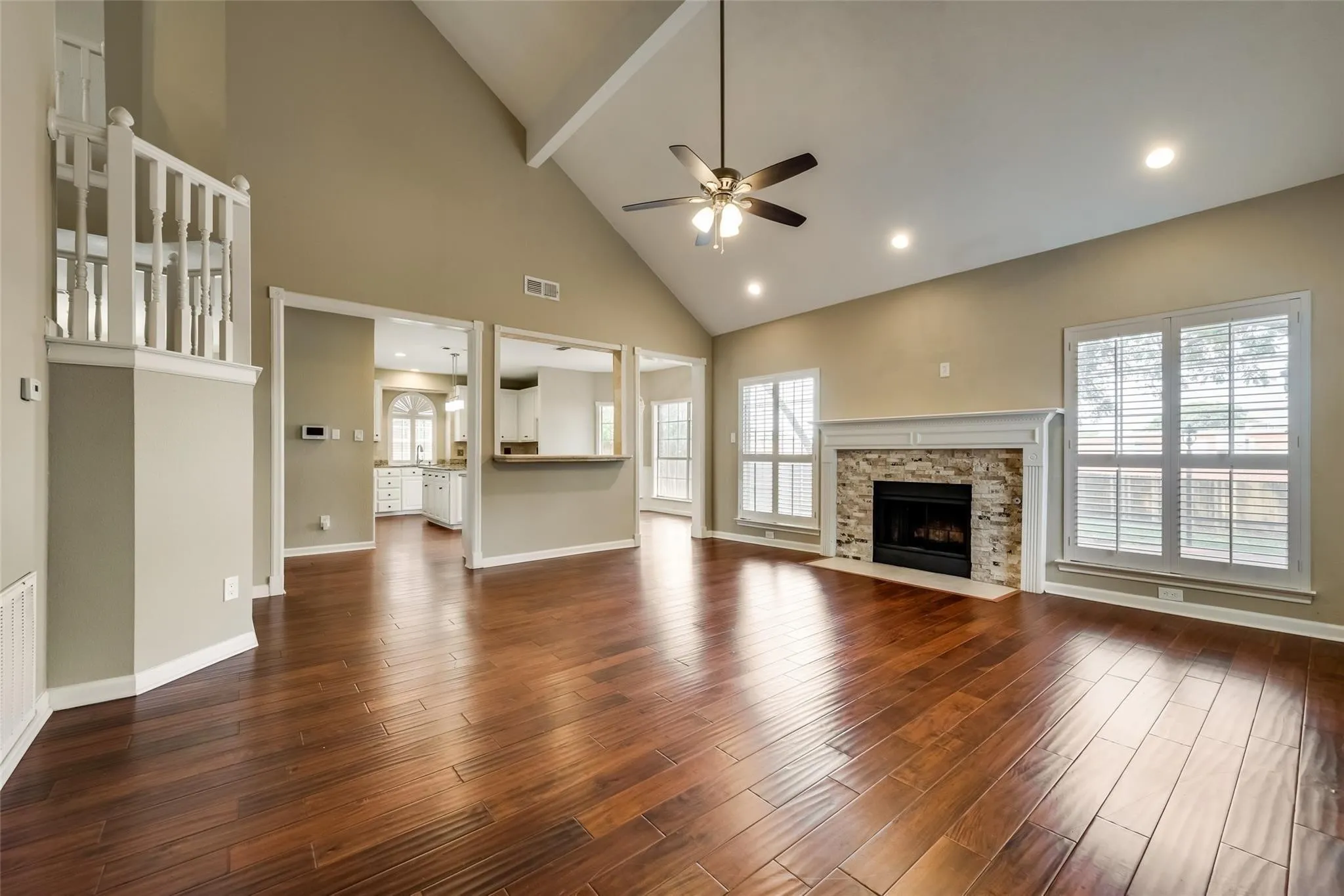 Single Family Residence For Sale in Tarrant County , 4319 Vine Ridge Court, Arlington, Texas 76017, 4 Bedroom, 3 Bathroom, 2 Garage spaces, 2,873 Sqft, built in 1993, mls#21381660, Real Estate Agent in Arlington, Homes For Sale in Tarrant county, Homes For Sale in Arlington, Realtor in Arlington Texas, Real Estate Brokerage Independent Realty Texas, Luminita Cordes Realtor