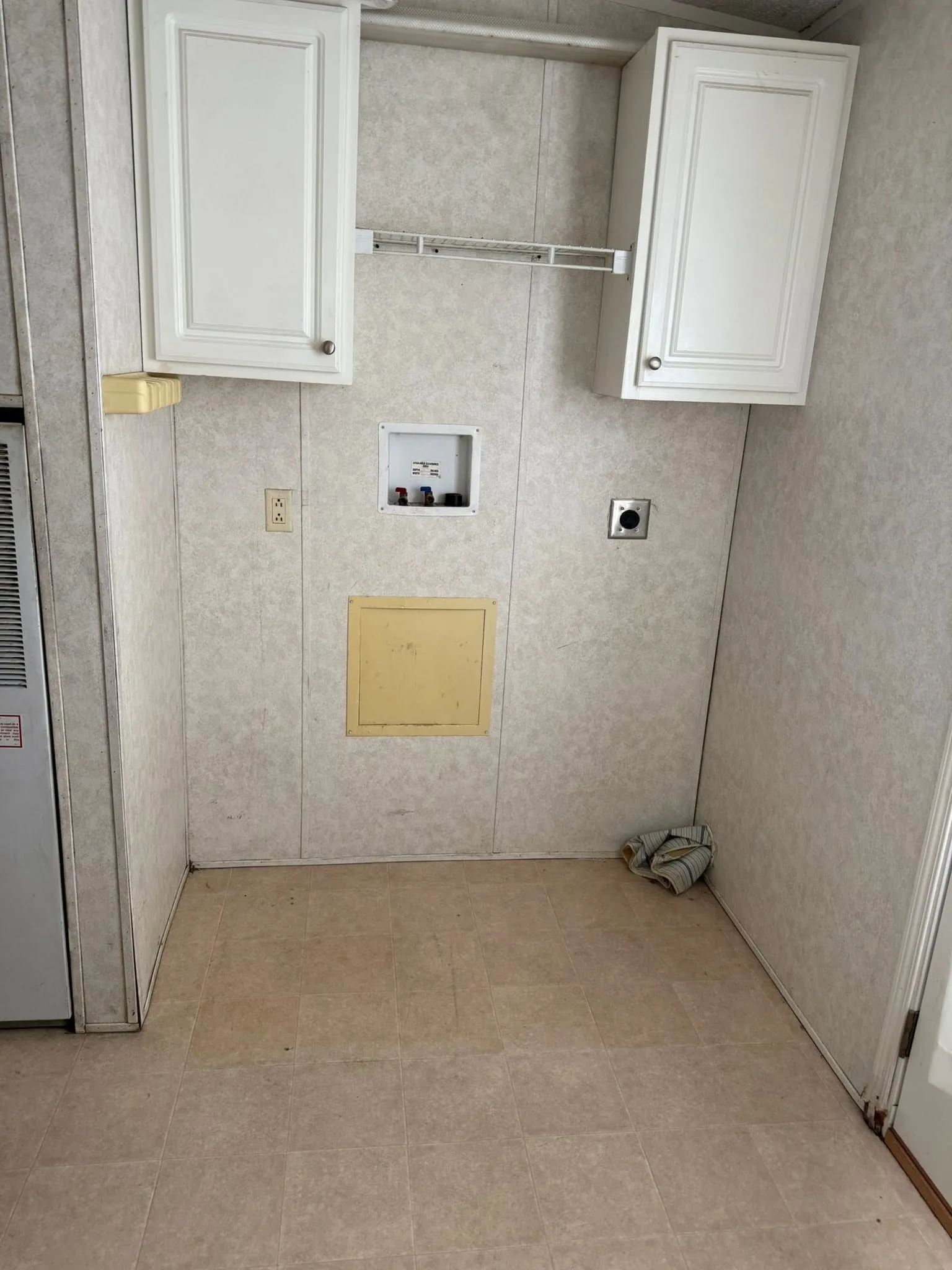 Manufactured Home For Rent in Van Zandt County , 230 VZ County Road 3849, Wills Point, Texas 75169, 3 Bedroom, 2 Bathroom, Garage spaces, 1,848 Sqft, built in 2002, mls#21381676, Real Estate Agent in Wills Point, Homes For Rent in Van Zandt county, Homes For Rent in Wills Point, Realtor in Wills Point Texas, Real Estate Brokerage Independent Realty Texas, Luminita Cordes Realtor