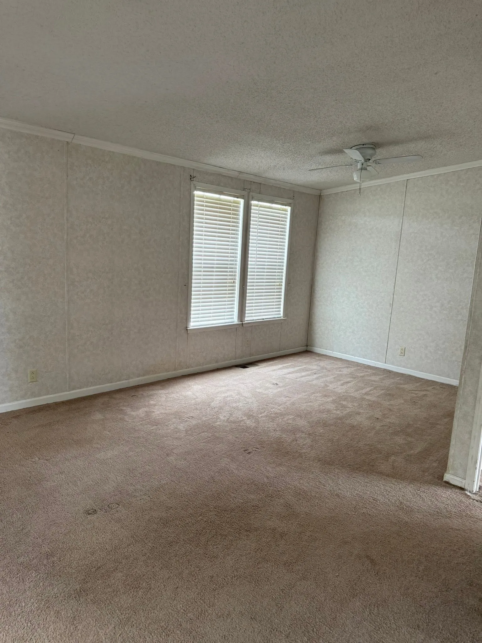 Manufactured Home For Rent in Van Zandt County , 230 VZ County Road 3849, Wills Point, Texas 75169, 3 Bedroom, 2 Bathroom, Garage spaces, 1,848 Sqft, built in 2002, mls#21381676, Real Estate Agent in Wills Point, Homes For Rent in Van Zandt county, Homes For Rent in Wills Point, Realtor in Wills Point Texas, Real Estate Brokerage Independent Realty Texas, Luminita Cordes Realtor