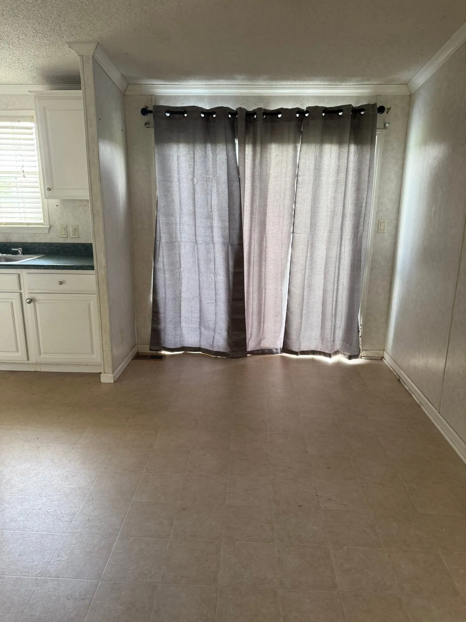 Manufactured Home For Rent in Van Zandt County , 230 VZ County Road 3849, Wills Point, Texas 75169, 3 Bedroom, 2 Bathroom, Garage spaces, 1,848 Sqft, built in 2002, mls#21381676, Real Estate Agent in Wills Point, Homes For Rent in Van Zandt county, Homes For Rent in Wills Point, Realtor in Wills Point Texas, Real Estate Brokerage Independent Realty Texas, Luminita Cordes Realtor