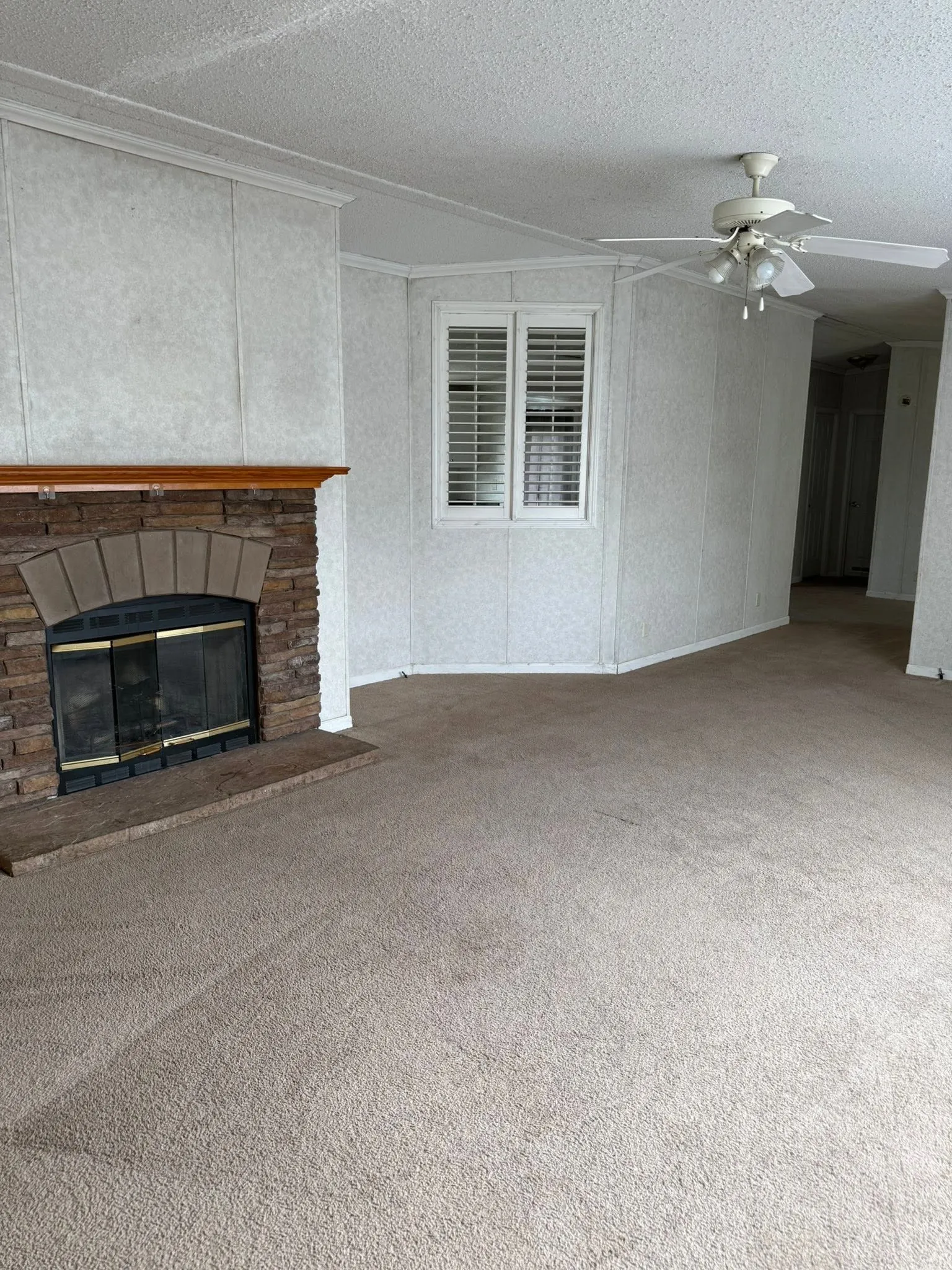 Manufactured Home For Rent in Van Zandt County , 230 VZ County Road 3849, Wills Point, Texas 75169, 3 Bedroom, 2 Bathroom, Garage spaces, 1,848 Sqft, built in 2002, mls#21381676, Real Estate Agent in Wills Point, Homes For Rent in Van Zandt county, Homes For Rent in Wills Point, Realtor in Wills Point Texas, Real Estate Brokerage Independent Realty Texas, Luminita Cordes Realtor