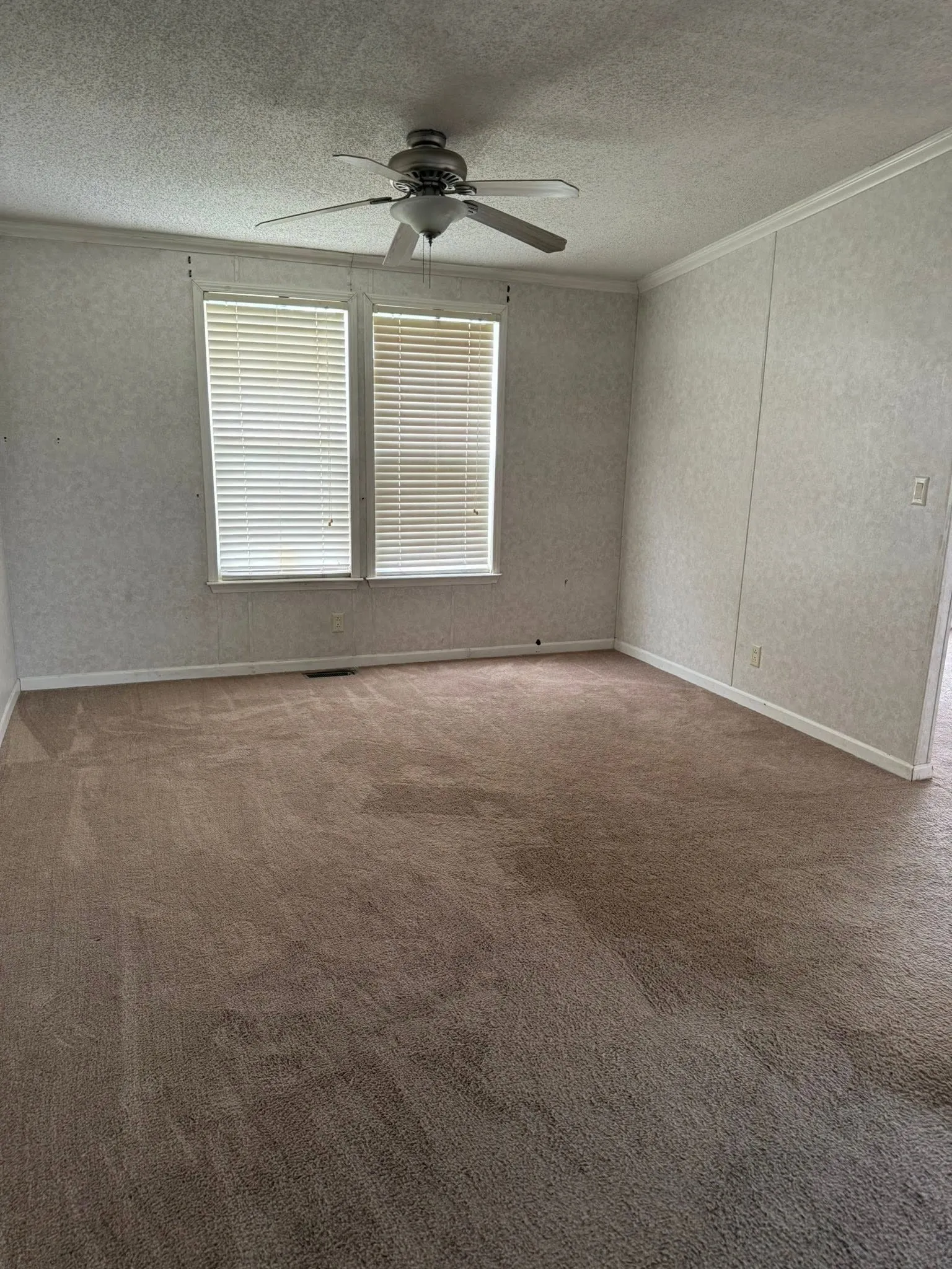 Manufactured Home For Rent in Van Zandt County , 230 VZ County Road 3849, Wills Point, Texas 75169, 3 Bedroom, 2 Bathroom, Garage spaces, 1,848 Sqft, built in 2002, mls#21381676, Real Estate Agent in Wills Point, Homes For Rent in Van Zandt county, Homes For Rent in Wills Point, Realtor in Wills Point Texas, Real Estate Brokerage Independent Realty Texas, Luminita Cordes Realtor
