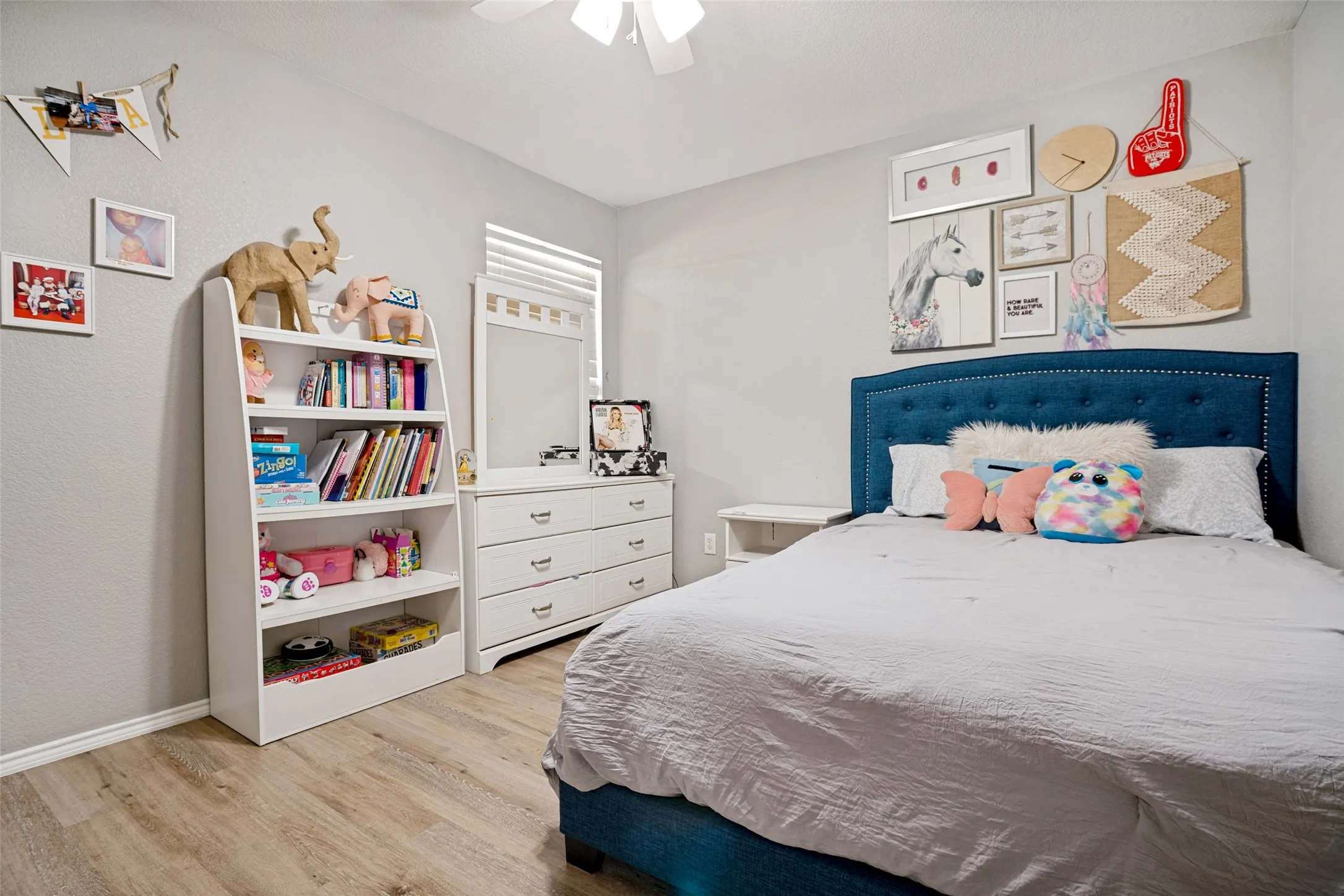 Single Family Residence For Sale in Tarrant County , 1148 Mustang Ridge Drive, Fort Worth, Texas 76052, 3 Bedroom, 2 Bathroom, 2 Garage spaces, 1,482 Sqft, built in 2004, mls#21379785, Real Estate Agent in Fort Worth, Homes For Sale in Tarrant county, Homes For Sale in Fort Worth, Realtor in Fort Worth Texas, Real Estate Brokerage Independent Realty Texas, Luminita Cordes Realtor