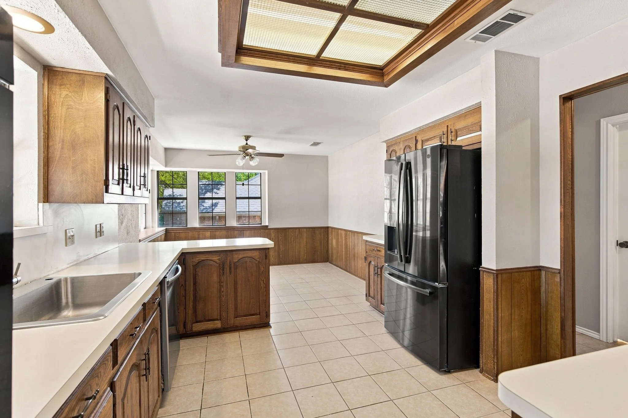 Single Family Residence For Rent in Collin County , 3205 Wrangler Road, Plano, Texas 75074, 4 Bedroom, 3 Bathroom, 2 Garage spaces, 2,095 Sqft, built in 1983, mls#21381692, Real Estate Agent in Plano, Homes For Rent in Collin county, Homes For Rent in Plano, Realtor in Plano Texas, Real Estate Brokerage Independent Realty Texas, Luminita Cordes Realtor