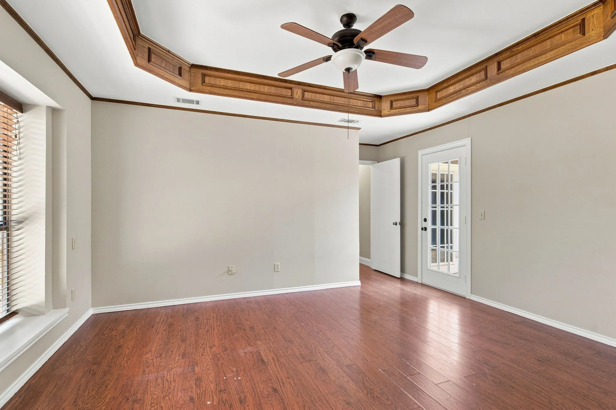 Single Family Residence For Rent in Collin County , 3205 Wrangler Road, Plano, Texas 75074, 4 Bedroom, 3 Bathroom, 2 Garage spaces, 2,095 Sqft, built in 1983, mls#21381692, Real Estate Agent in Plano, Homes For Rent in Collin county, Homes For Rent in Plano, Realtor in Plano Texas, Real Estate Brokerage Independent Realty Texas, Luminita Cordes Realtor