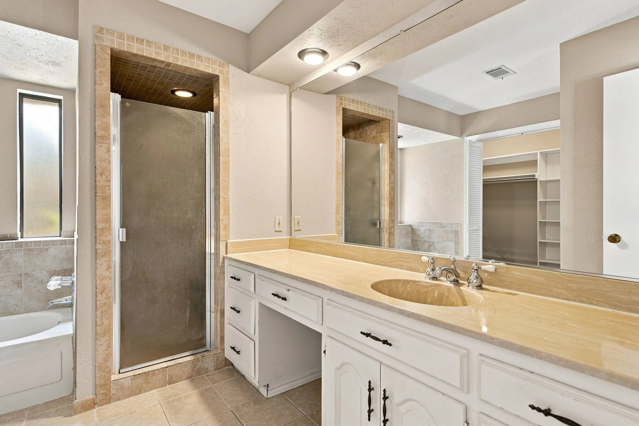 Single Family Residence For Rent in Collin County , 3205 Wrangler Road, Plano, Texas 75074, 4 Bedroom, 3 Bathroom, 2 Garage spaces, 2,095 Sqft, built in 1983, mls#21381692, Real Estate Agent in Plano, Homes For Rent in Collin county, Homes For Rent in Plano, Realtor in Plano Texas, Real Estate Brokerage Independent Realty Texas, Luminita Cordes Realtor