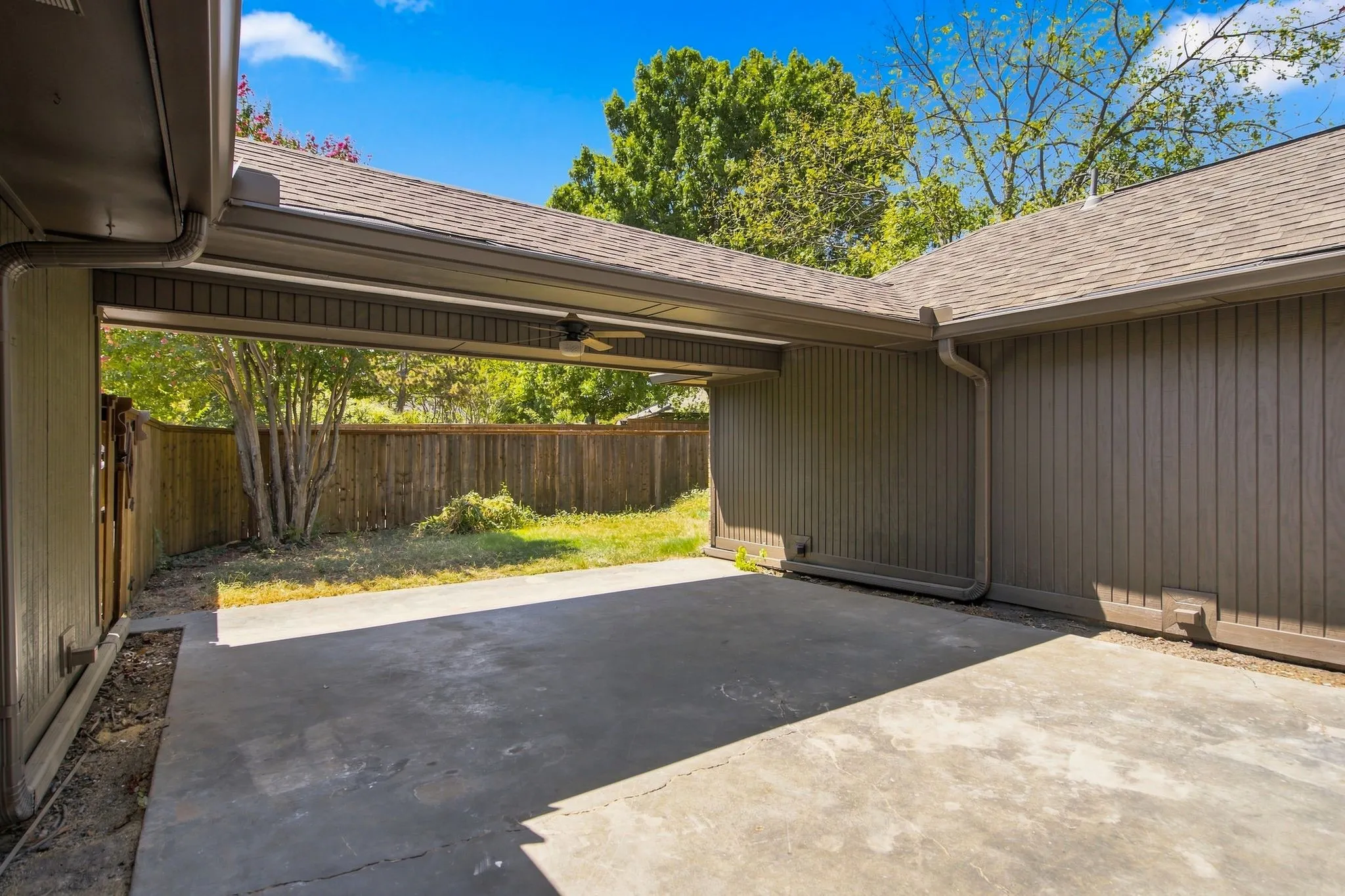 Single Family Residence For Rent in Collin County , 3205 Wrangler Road, Plano, Texas 75074, 4 Bedroom, 3 Bathroom, 2 Garage spaces, 2,095 Sqft, built in 1983, mls#21381692, Real Estate Agent in Plano, Homes For Rent in Collin county, Homes For Rent in Plano, Realtor in Plano Texas, Real Estate Brokerage Independent Realty Texas, Luminita Cordes Realtor