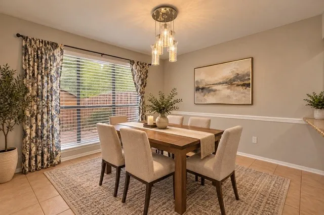 Single Family Residence For Sale in Tarrant County , 68 Legend Road, Benbrook, Texas 76132, 3 Bedroom, 3 Bathroom, 2 Garage spaces, 2,693 Sqft, built in 1985, mls#21381267, Real Estate Agent in Benbrook, Homes For Sale in Tarrant county, Homes For Sale in Benbrook, Realtor in Benbrook Texas, Real Estate Brokerage Independent Realty Texas, Luminita Cordes Realtor